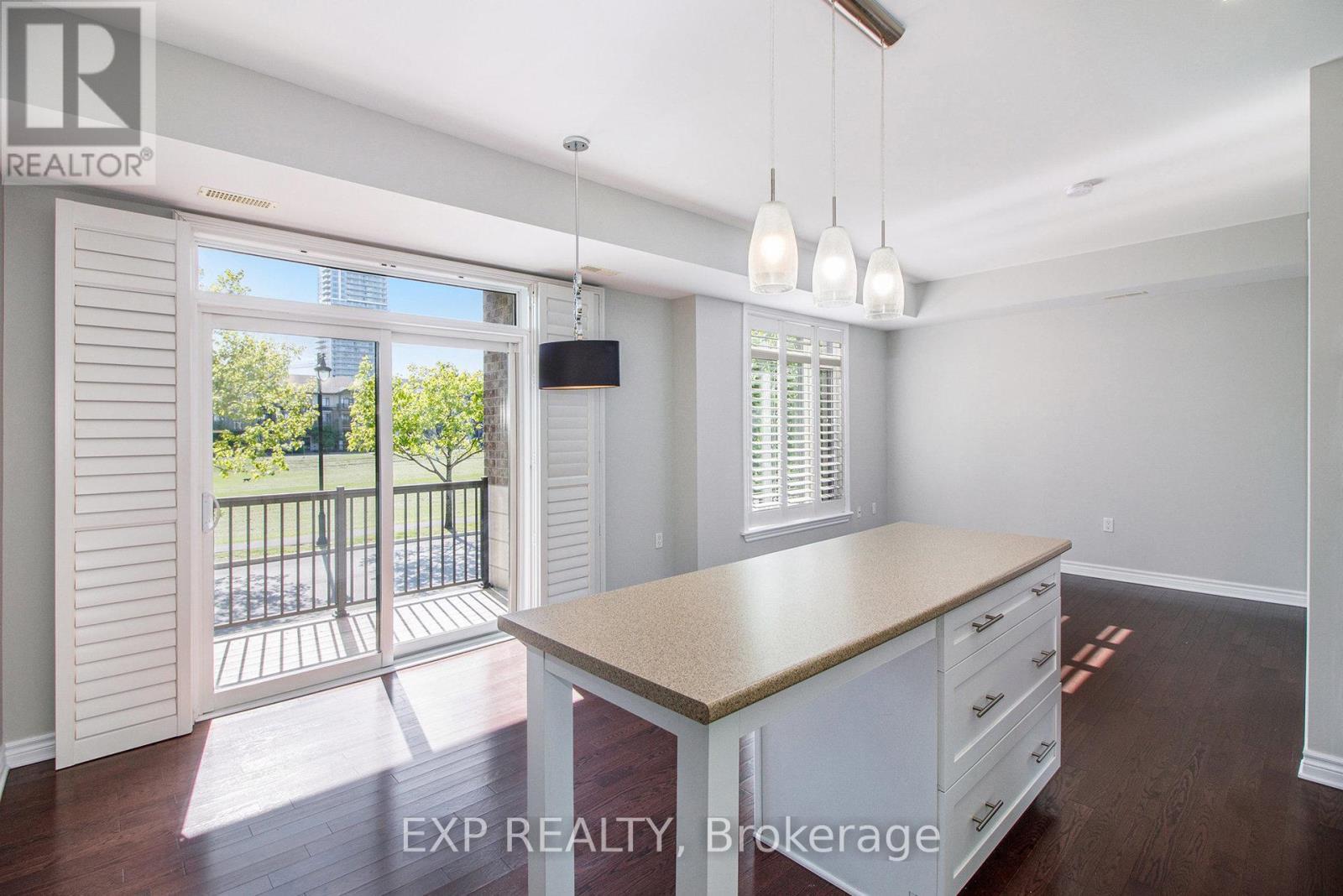 












205 - 755 BEAUPARC PRIVATE

,
Ottawa,




Ontario
K1J0B5

