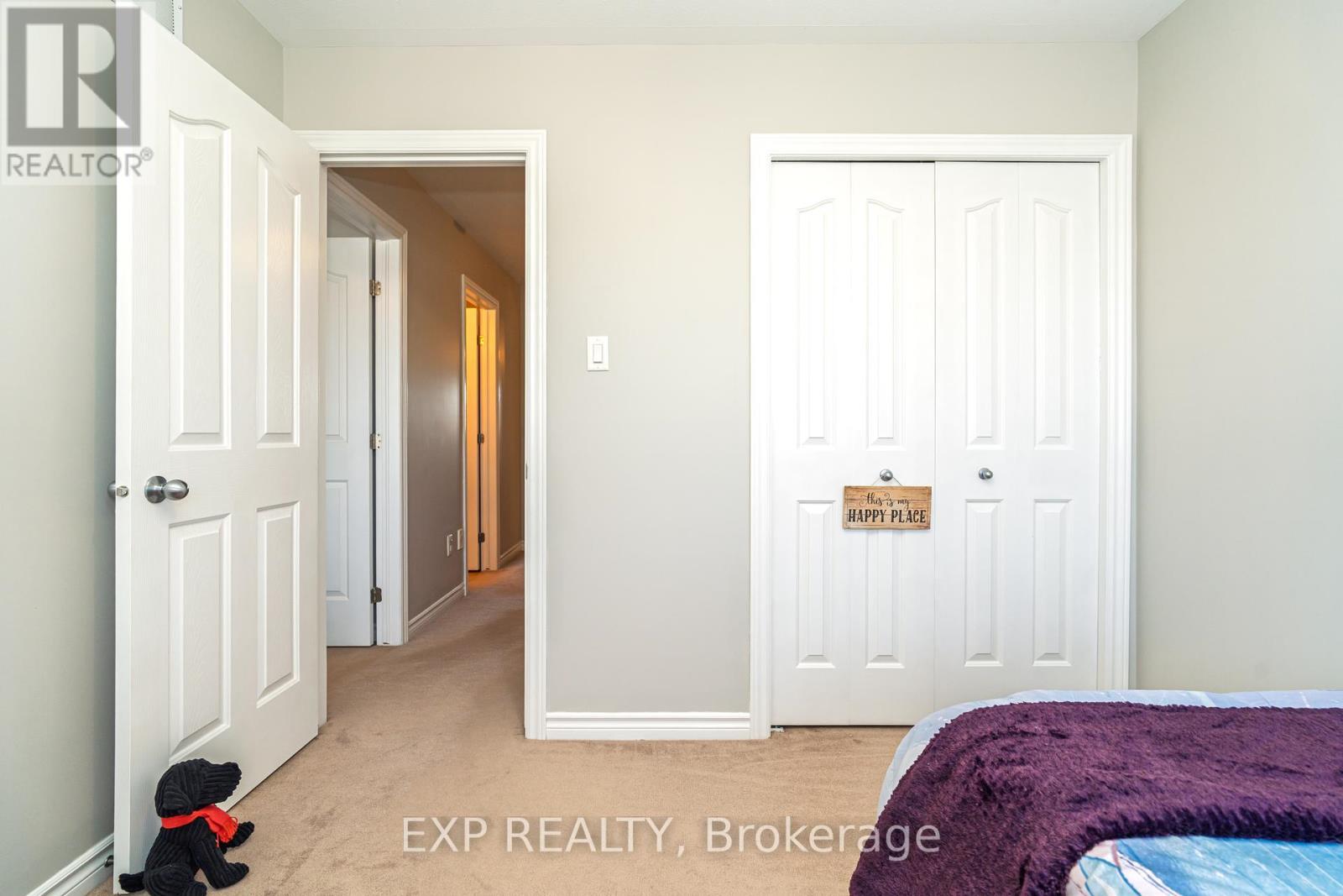












1836 ARROWGRASS WAY

,
Ottawa,




Ontario
K4A0H9

