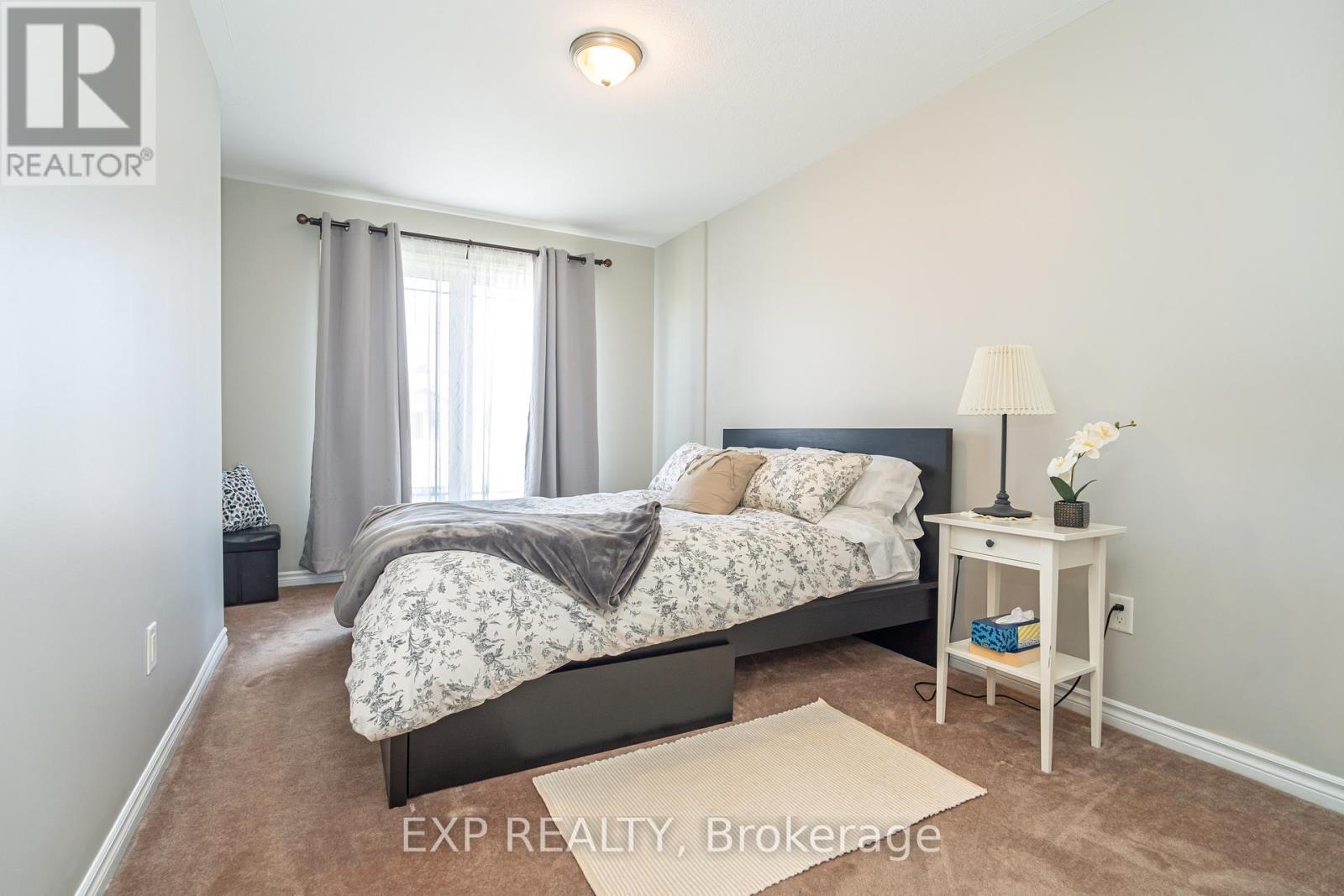 












1836 ARROWGRASS WAY

,
Ottawa,




Ontario
K4A0H9

