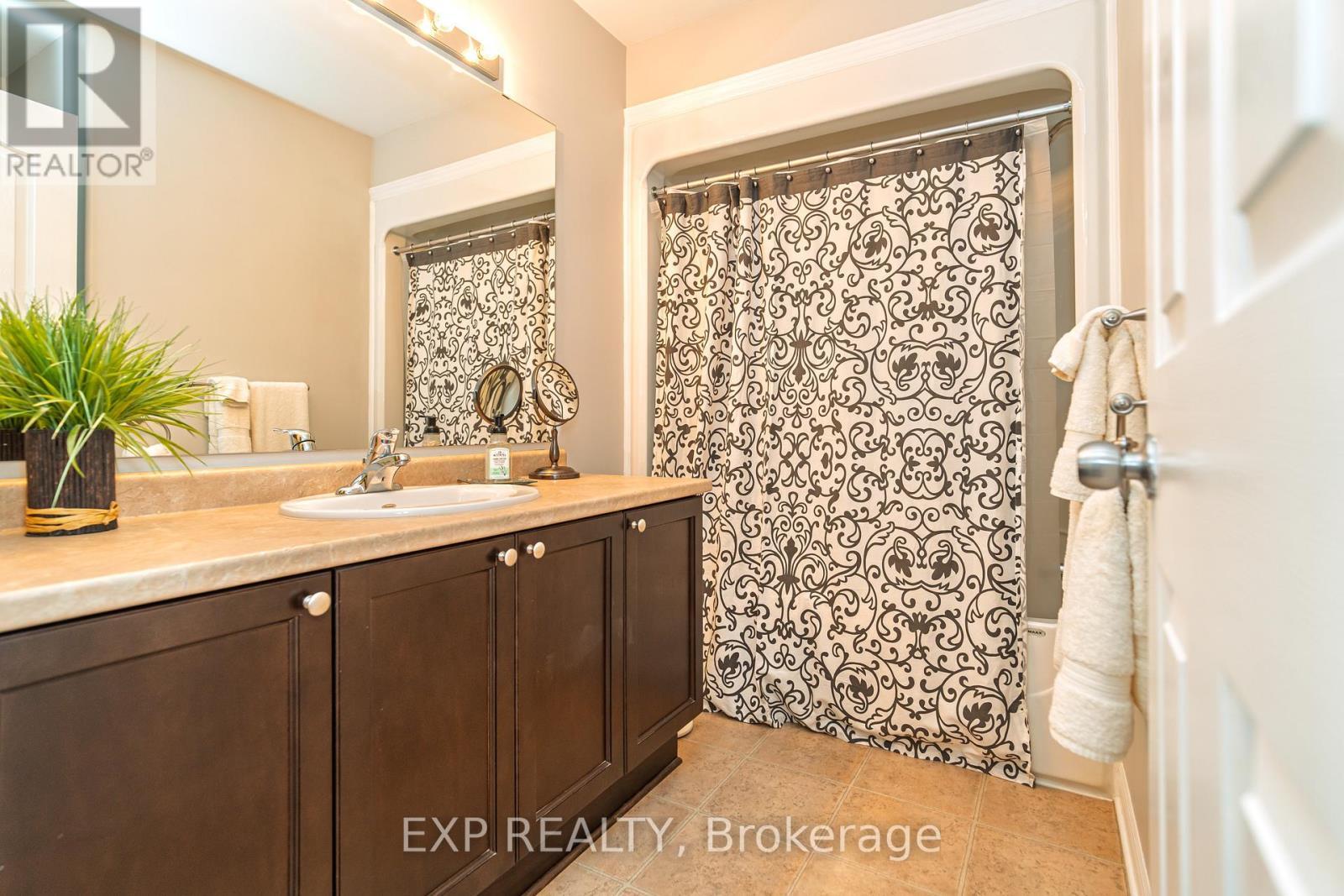 












1836 ARROWGRASS WAY

,
Ottawa,




Ontario
K4A0H9

