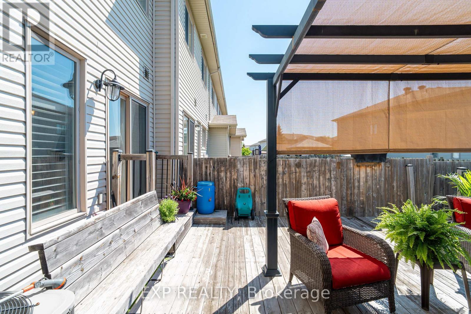 












1836 ARROWGRASS WAY

,
Ottawa,




Ontario
K4A0H9

