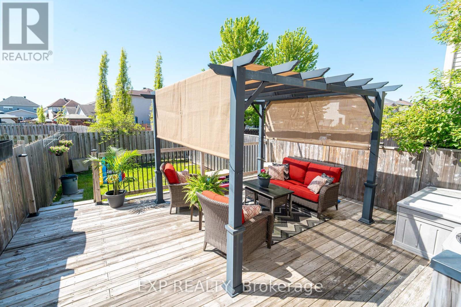 












1836 ARROWGRASS WAY

,
Ottawa,




Ontario
K4A0H9

