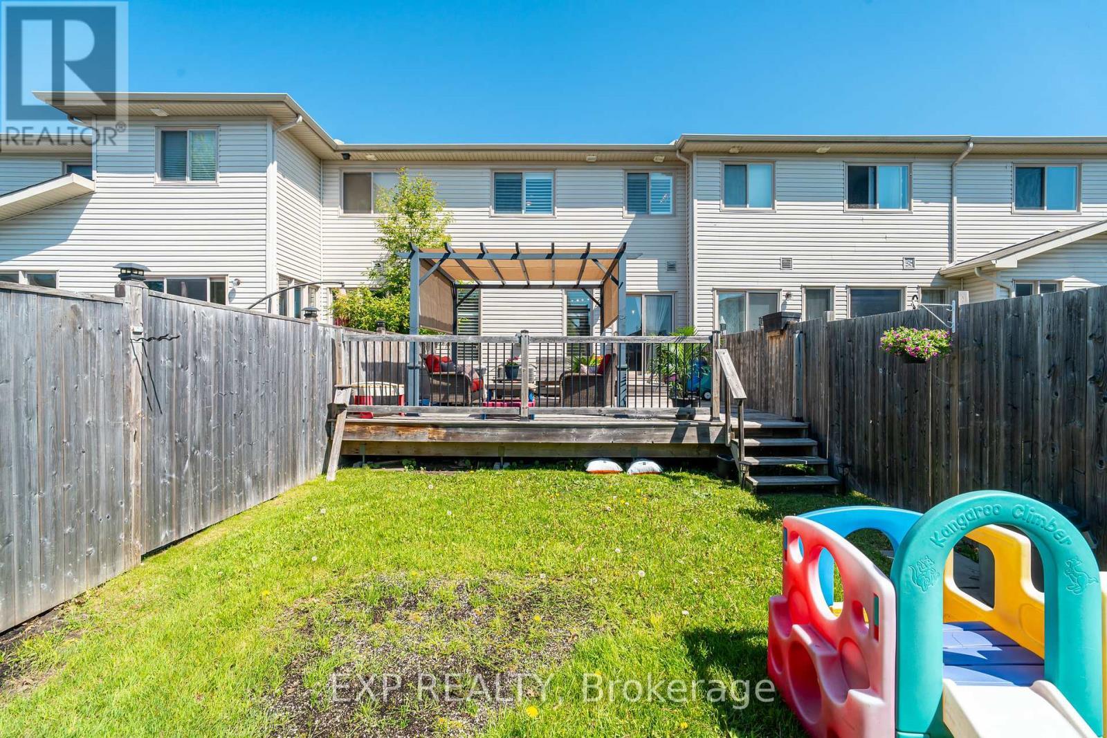 












1836 ARROWGRASS WAY

,
Ottawa,




Ontario
K4A0H9

