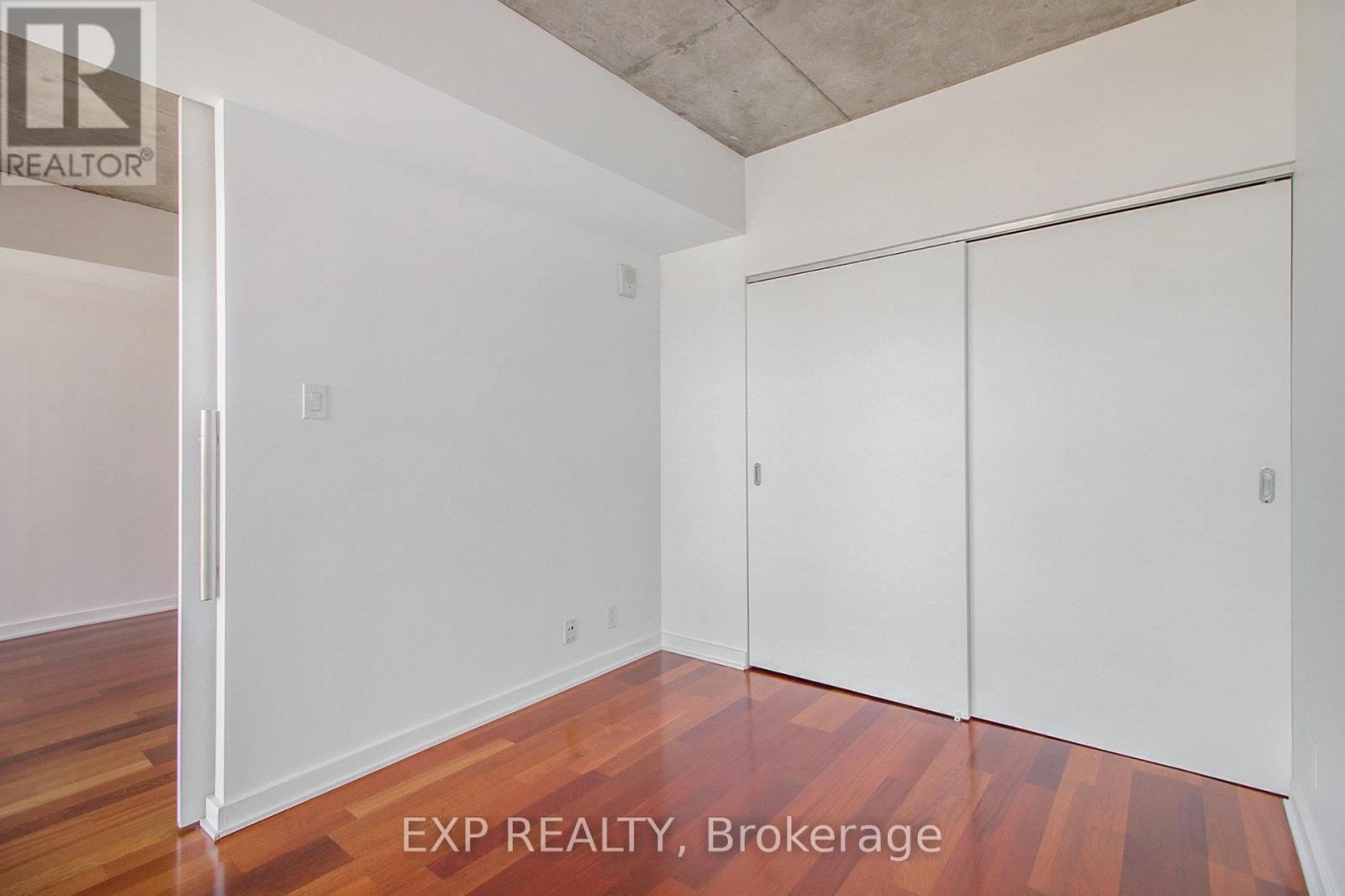 












1305 - 324 LAURIER AVENUE W

,
Ottawa,




Ontario
K1N6P6

