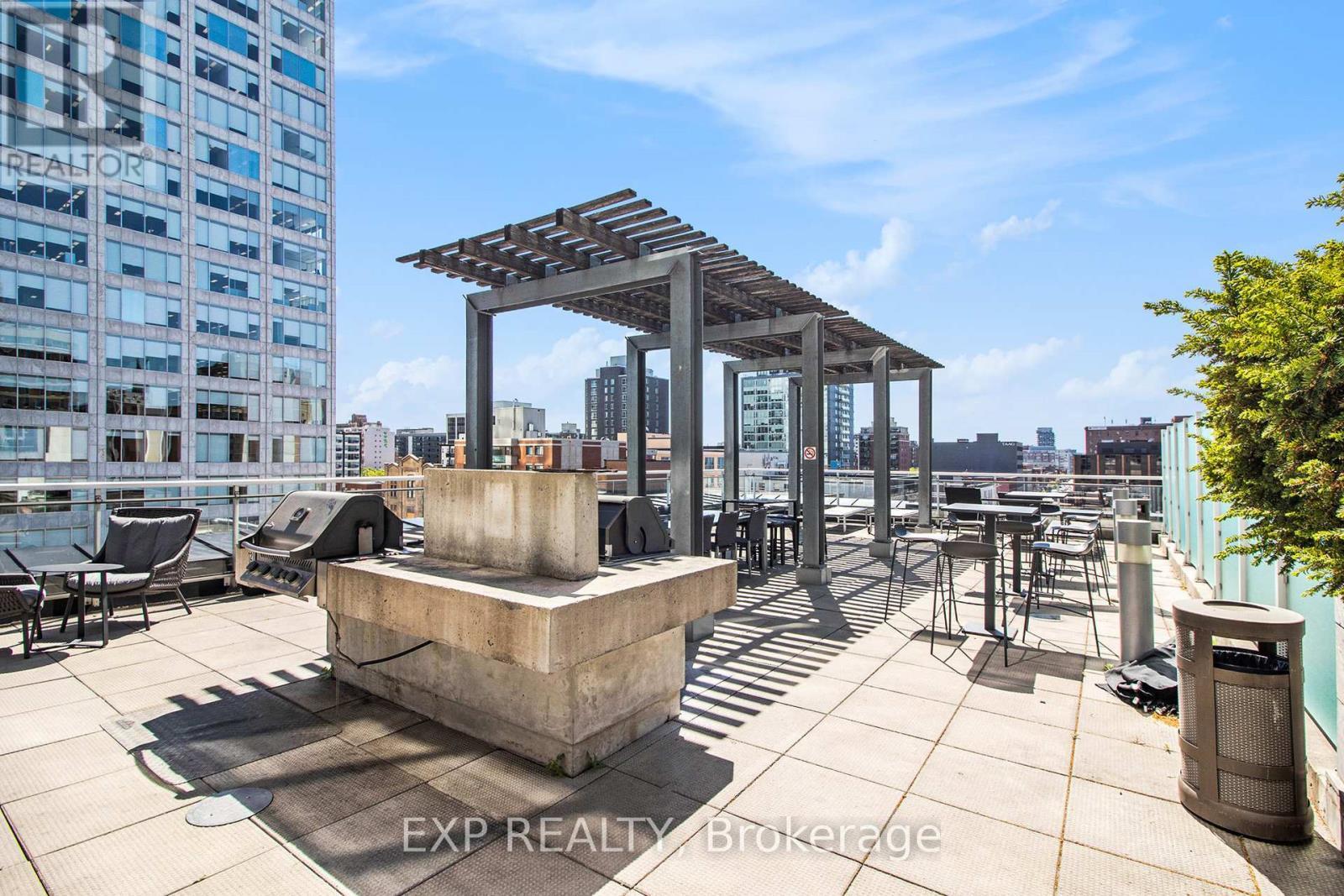 












1305 - 324 LAURIER AVENUE W

,
Ottawa,




Ontario
K1N6P6

