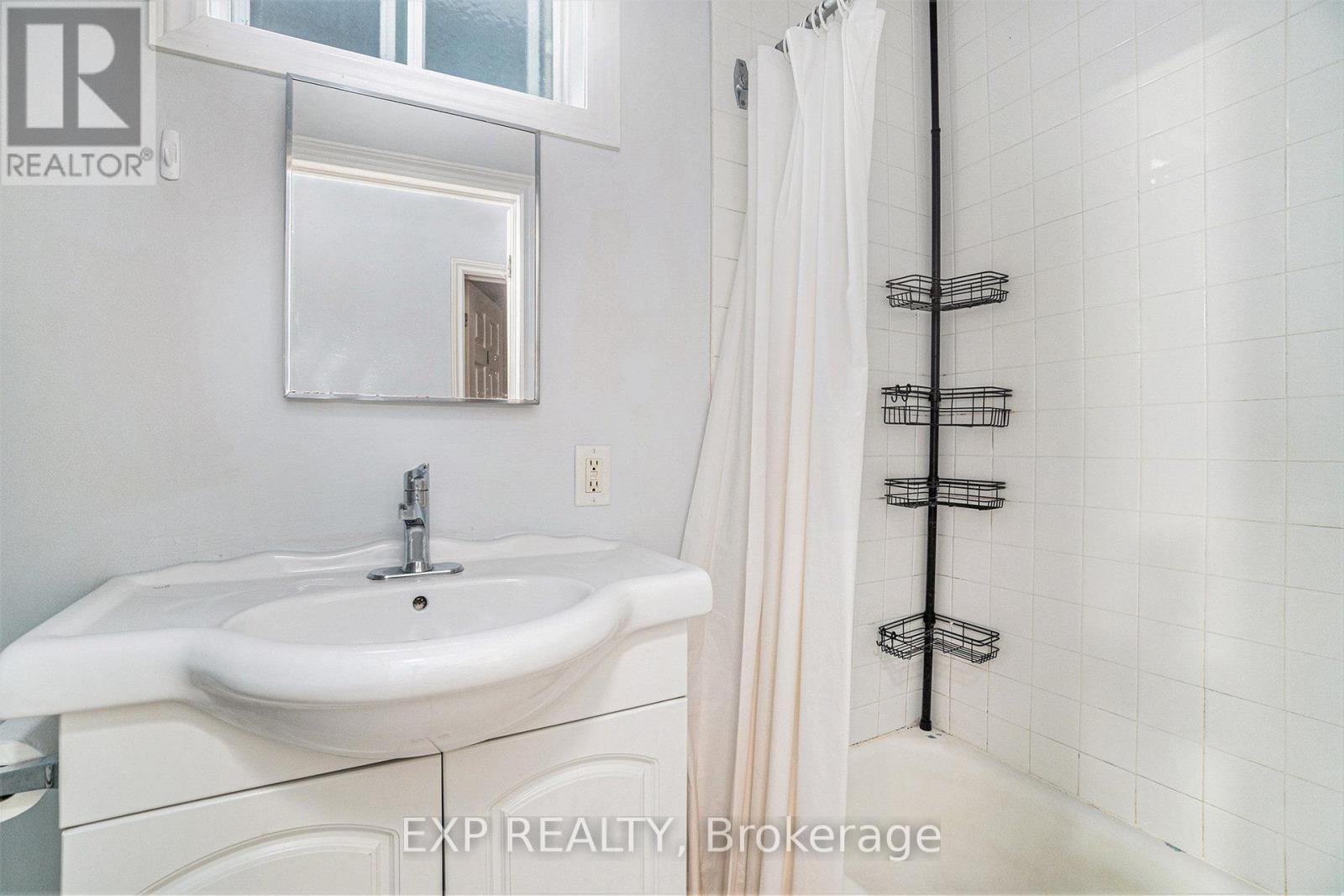 












350 FIFTH AVENUE

,
Ottawa,




Ontario
K1S2N8

