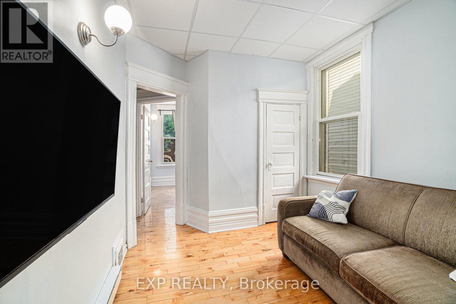 












350 FIFTH AVENUE

,
Ottawa,




Ontario
K1S2N8

