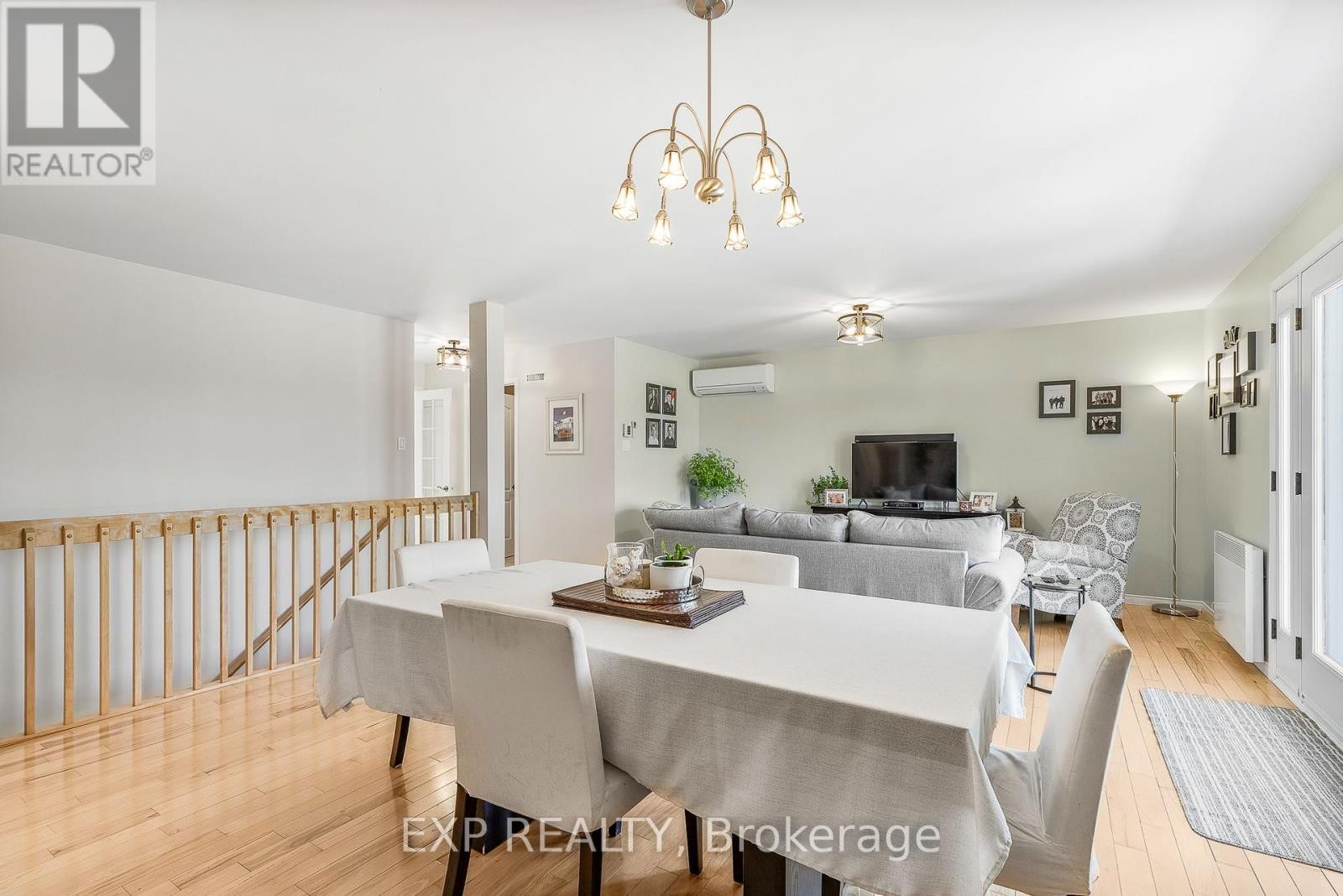 












1875 LAJOIE STREET E

,
Alfred and Plantagenet,




Ontario
K0B1J0

