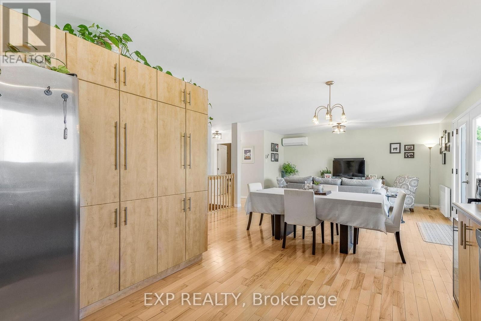 












1875 LAJOIE STREET E

,
Alfred and Plantagenet,




Ontario
K0B1J0

