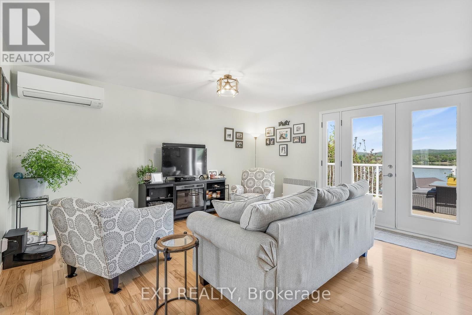 












1875 LAJOIE STREET E

,
Alfred and Plantagenet,




Ontario
K0B1J0


