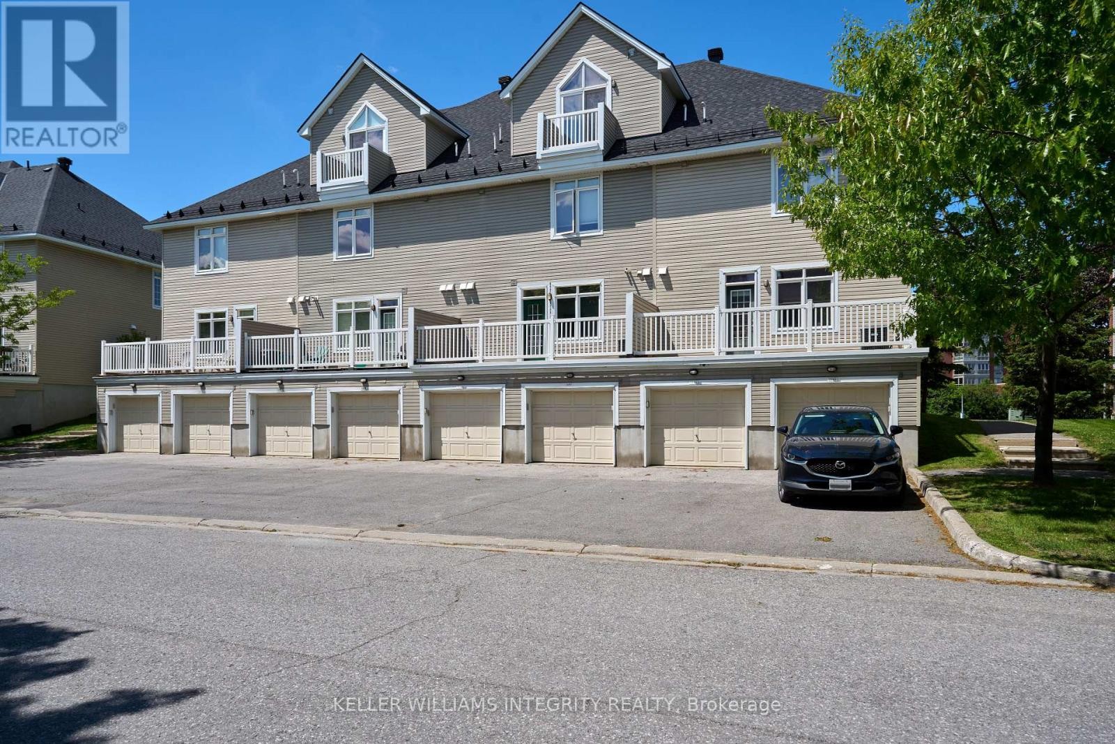 












#3 - 1697 CAMPEAU DRIVE

,
Ottawa,




Ontario
K2K0A2

