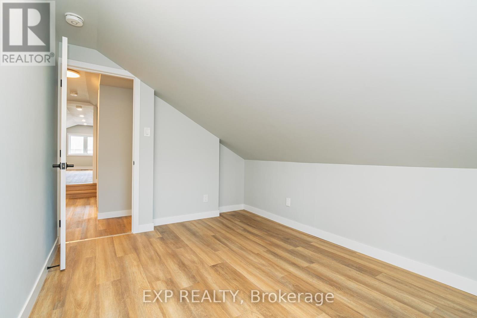 












467 MAIN STREET

,
Hawkesbury,




Ontario
K6A2S6

