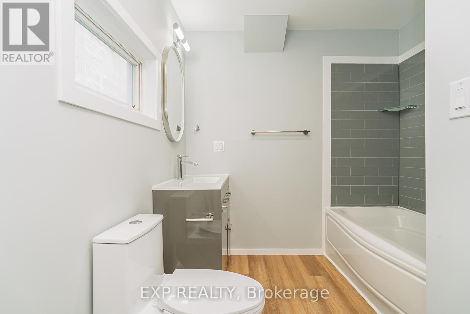 












467 MAIN STREET

,
Hawkesbury,




Ontario
K6A2S6

