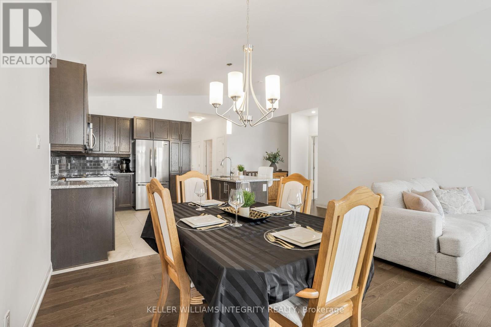 












627 RUBY STREET

,
Clarence-Rockland,




Ontario
K4K0H3

