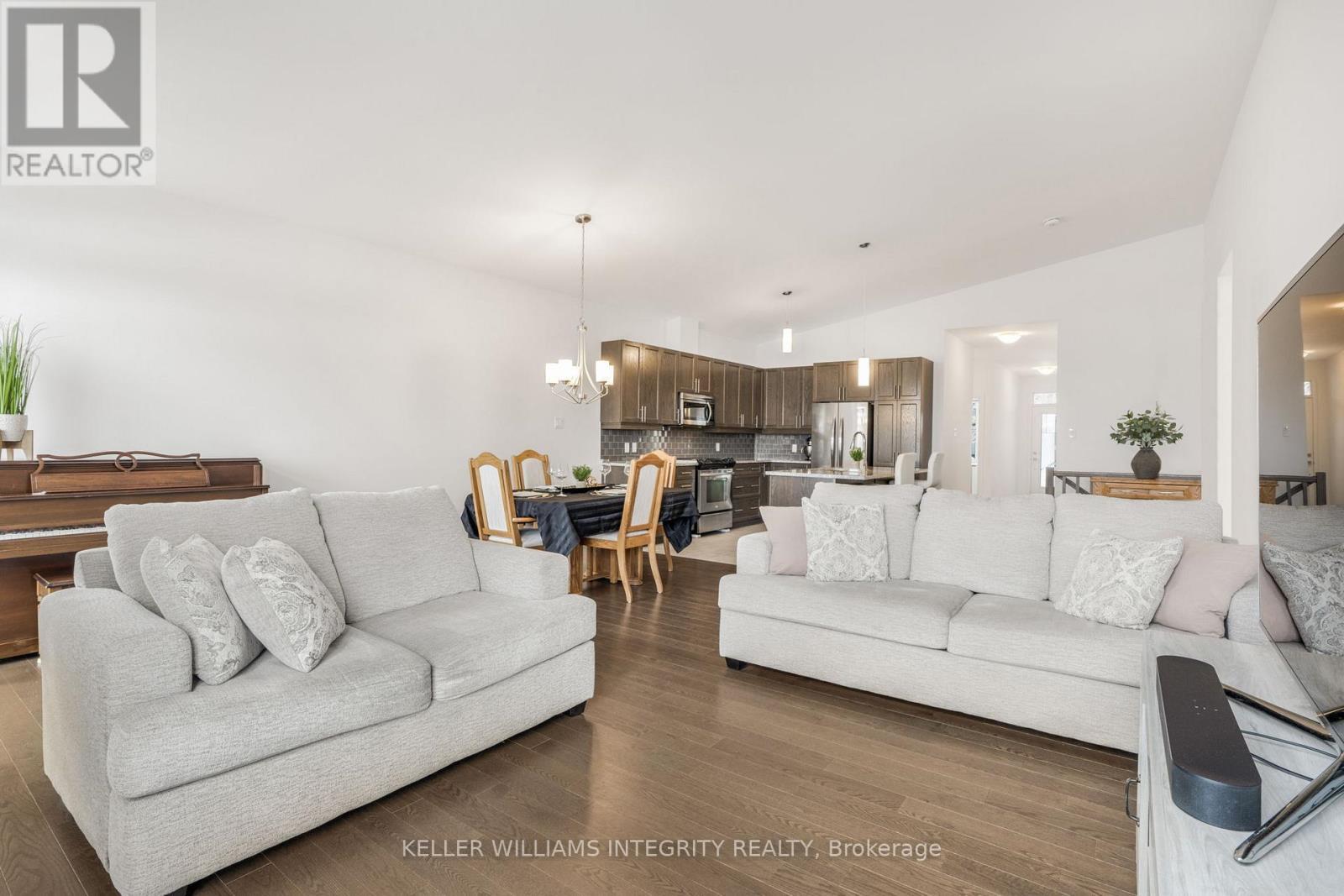 












627 RUBY STREET

,
Clarence-Rockland,




Ontario
K4K0H3

