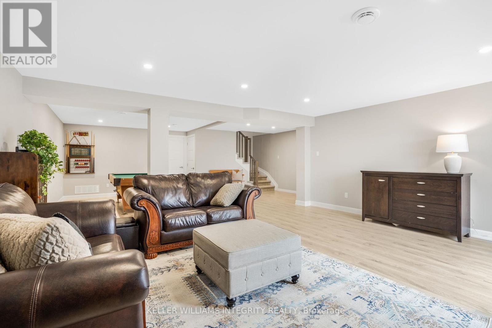 












627 RUBY STREET

,
Clarence-Rockland,




Ontario
K4K0H3

