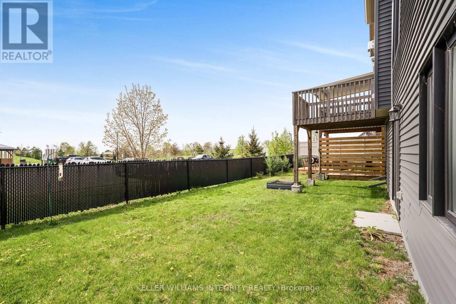 












627 RUBY STREET

,
Clarence-Rockland,




Ontario
K4K0H3

