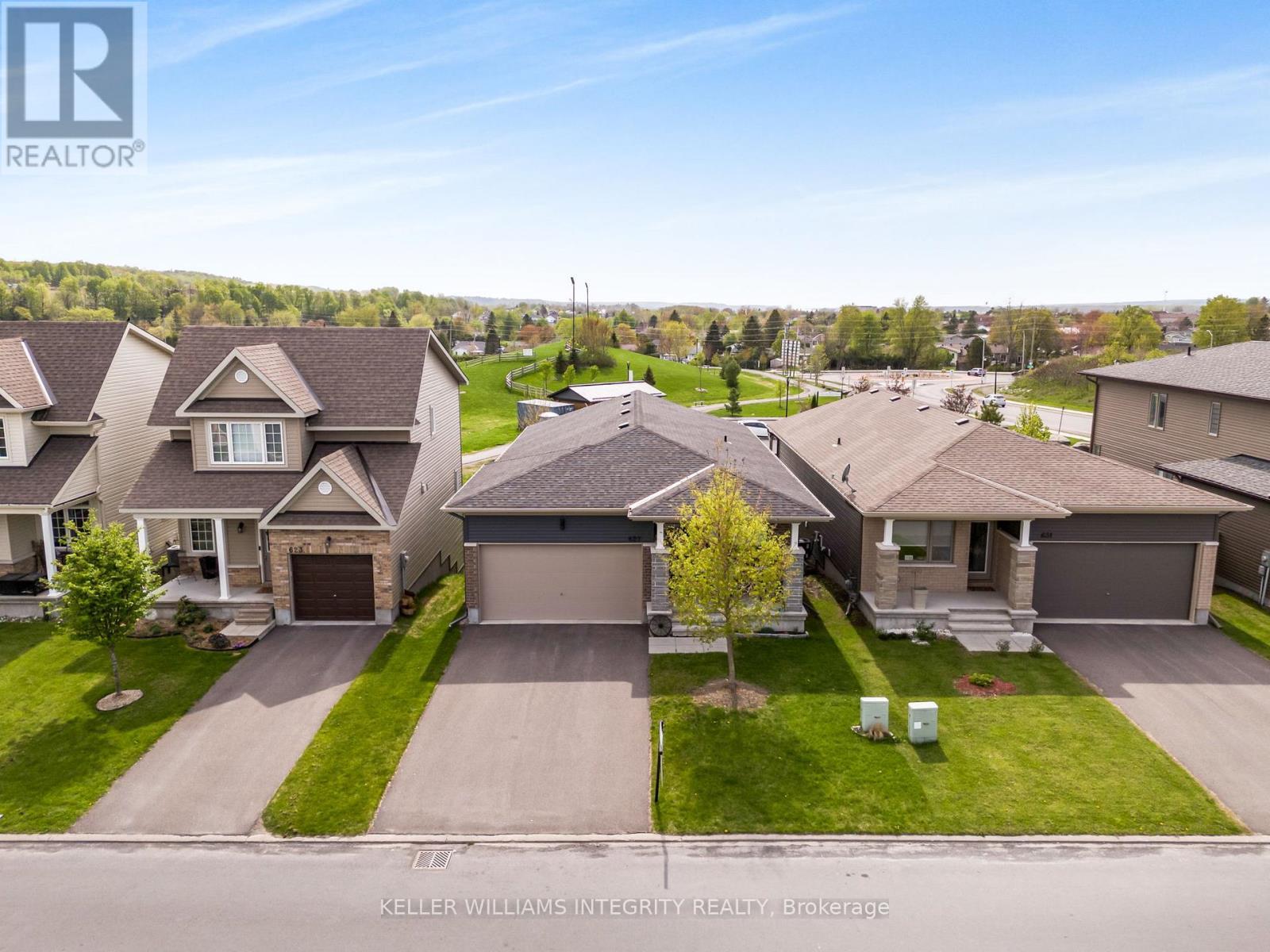 












627 RUBY STREET

,
Clarence-Rockland,




Ontario
K4K0H3

