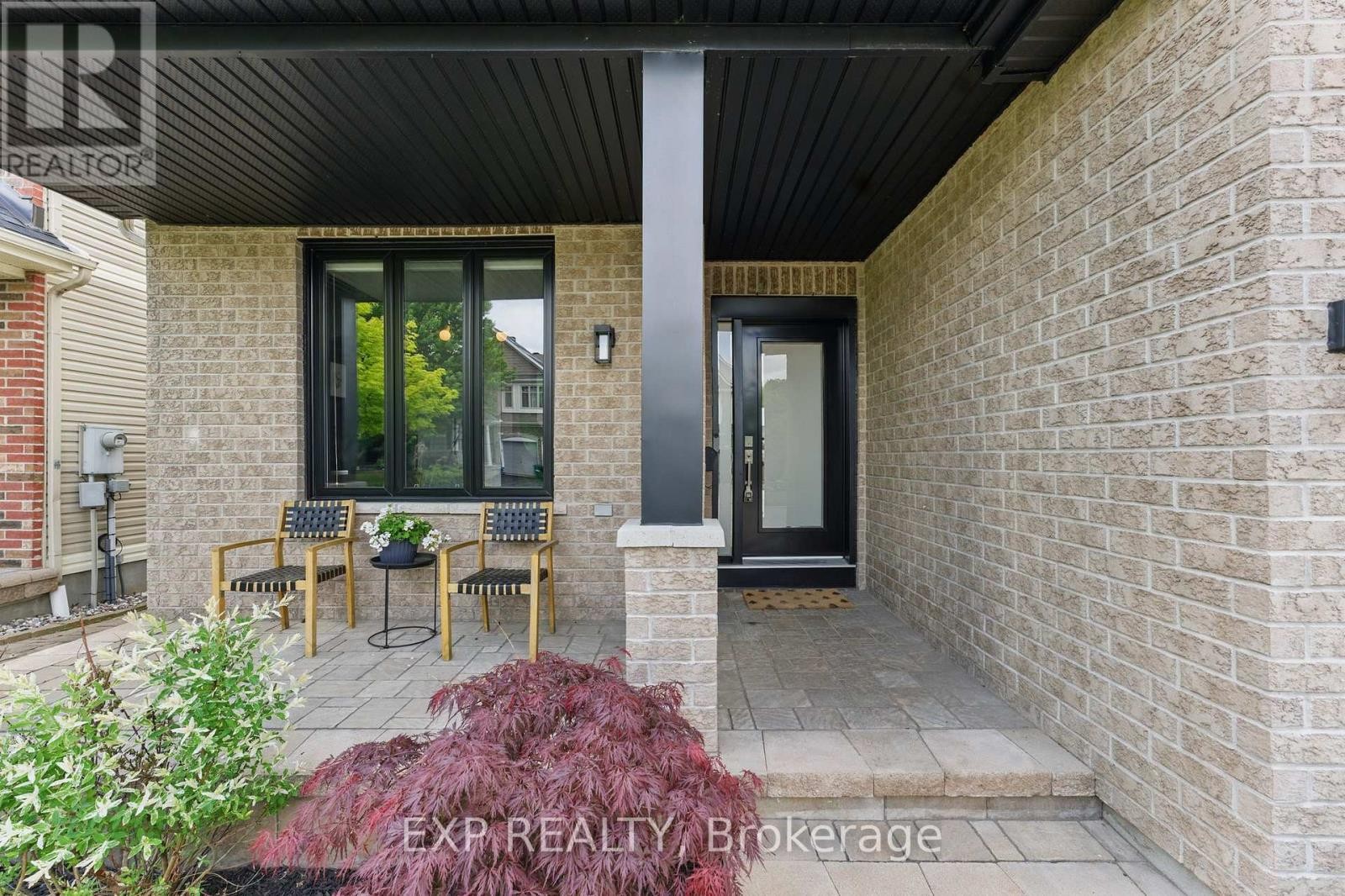 












709 OWLS CABIN AVENUE

,
Ottawa,




Ontario
K1V1X1

