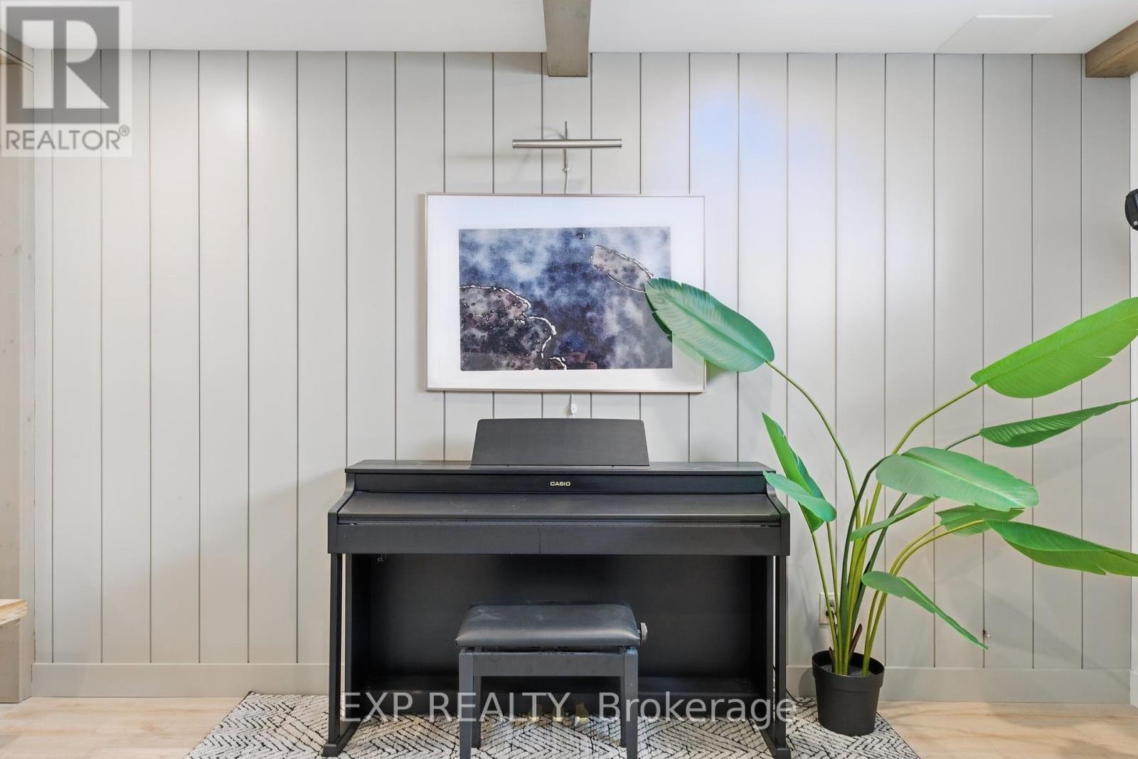 












709 OWLS CABIN AVENUE

,
Ottawa,




Ontario
K1V1X1

