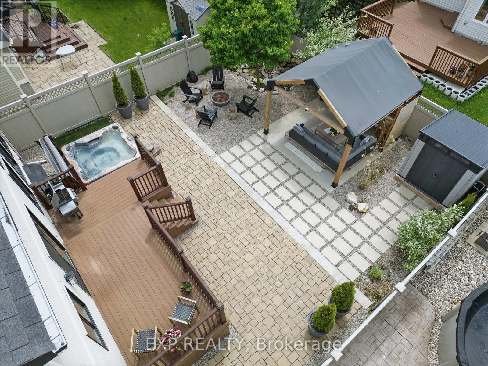 












709 OWLS CABIN AVENUE

,
Ottawa,




Ontario
K1V1X1

