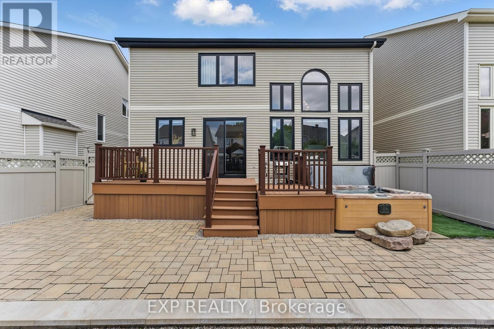 












709 OWLS CABIN AVENUE

,
Ottawa,




Ontario
K1V1X1

