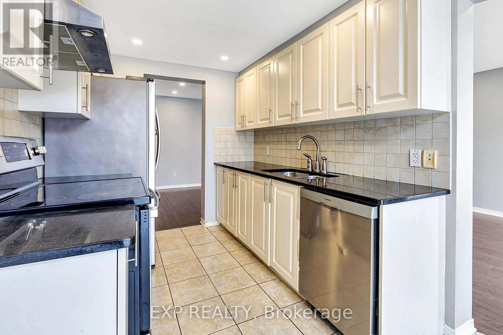 












361 BAKEWELL CRESCENT

,
Ottawa,




Ontario
K2G7E9

