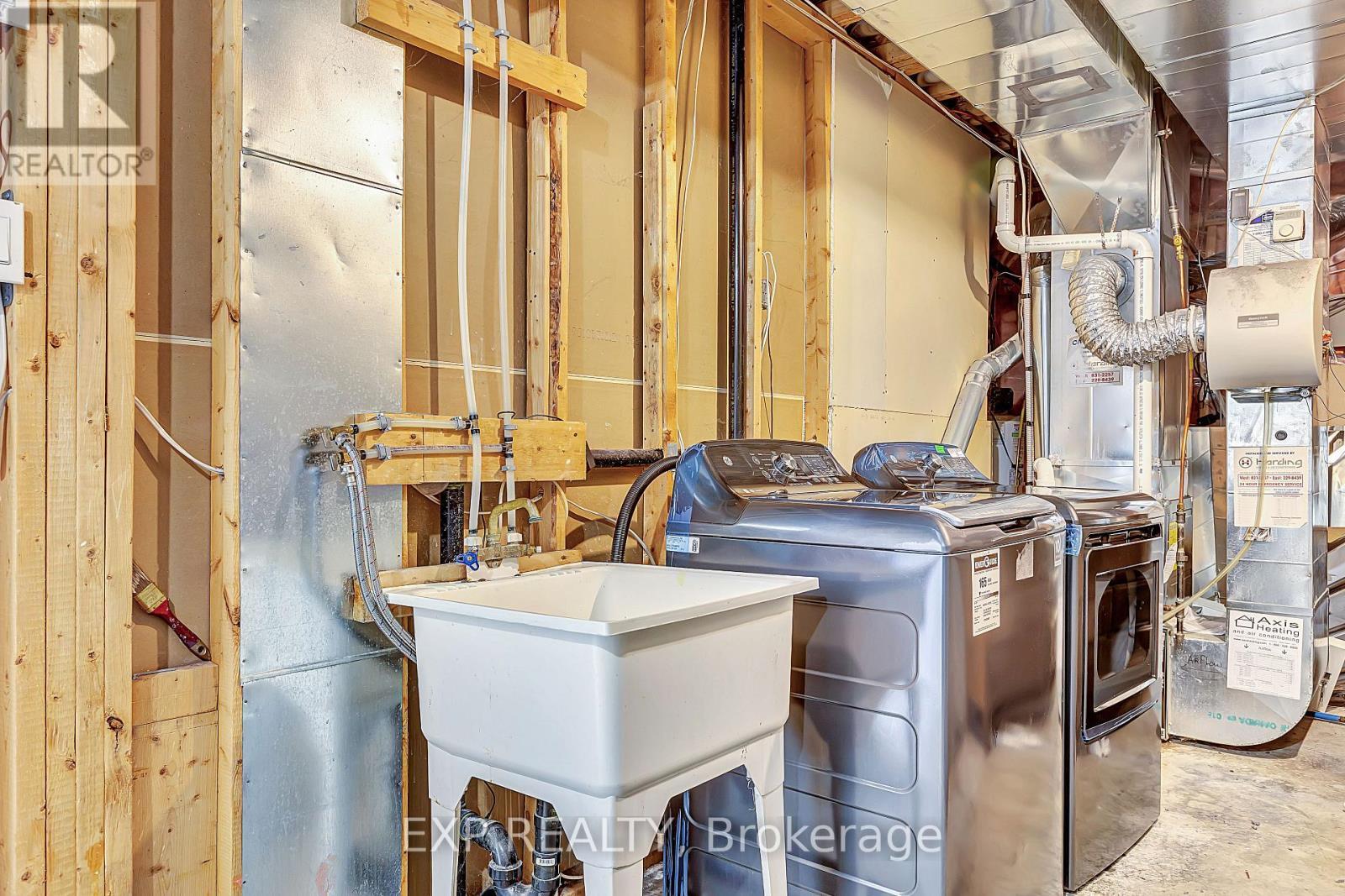 












361 BAKEWELL CRESCENT

,
Ottawa,




Ontario
K2G7E9

