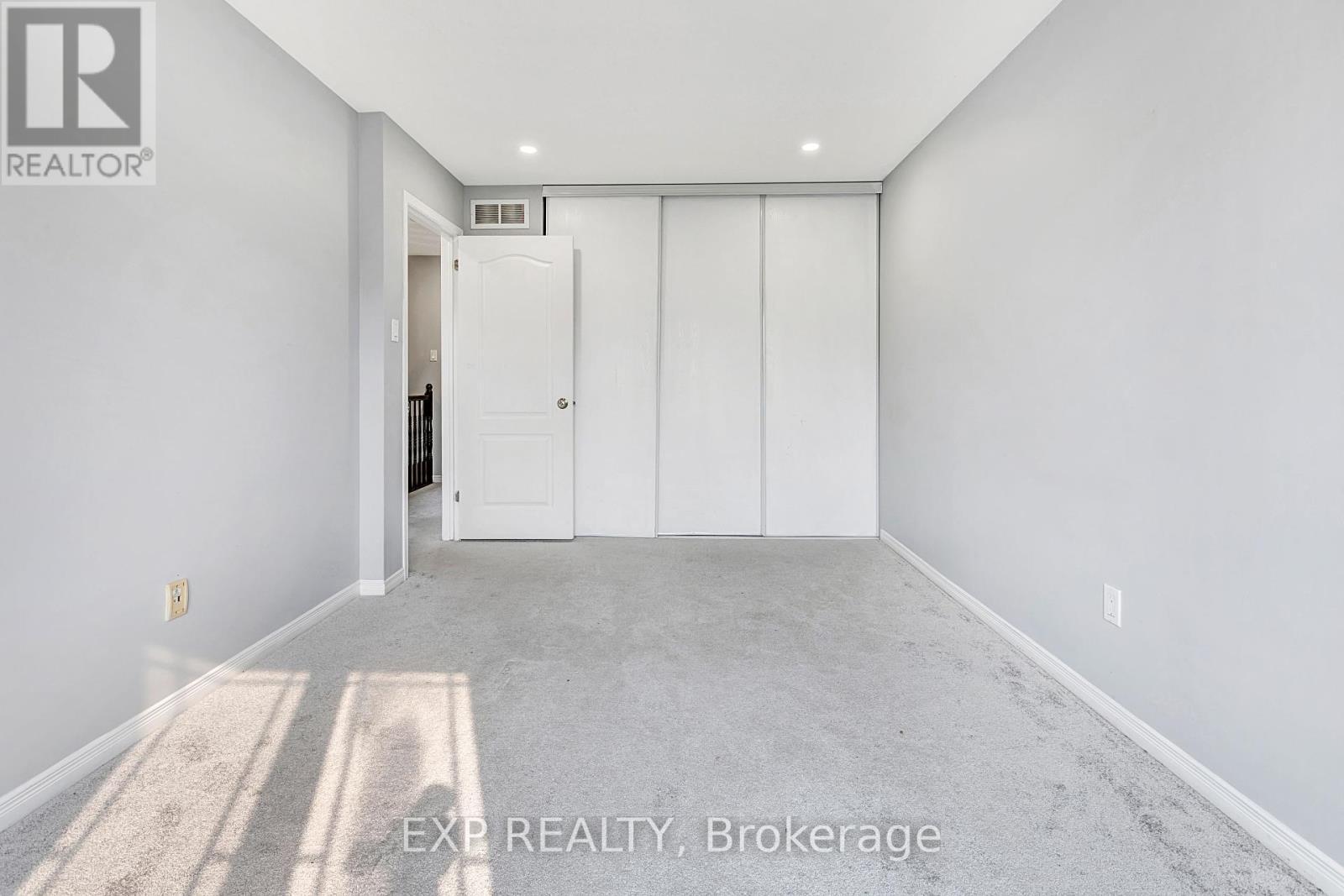












361 BAKEWELL CRESCENT

,
Ottawa,




Ontario
K2G7E9

