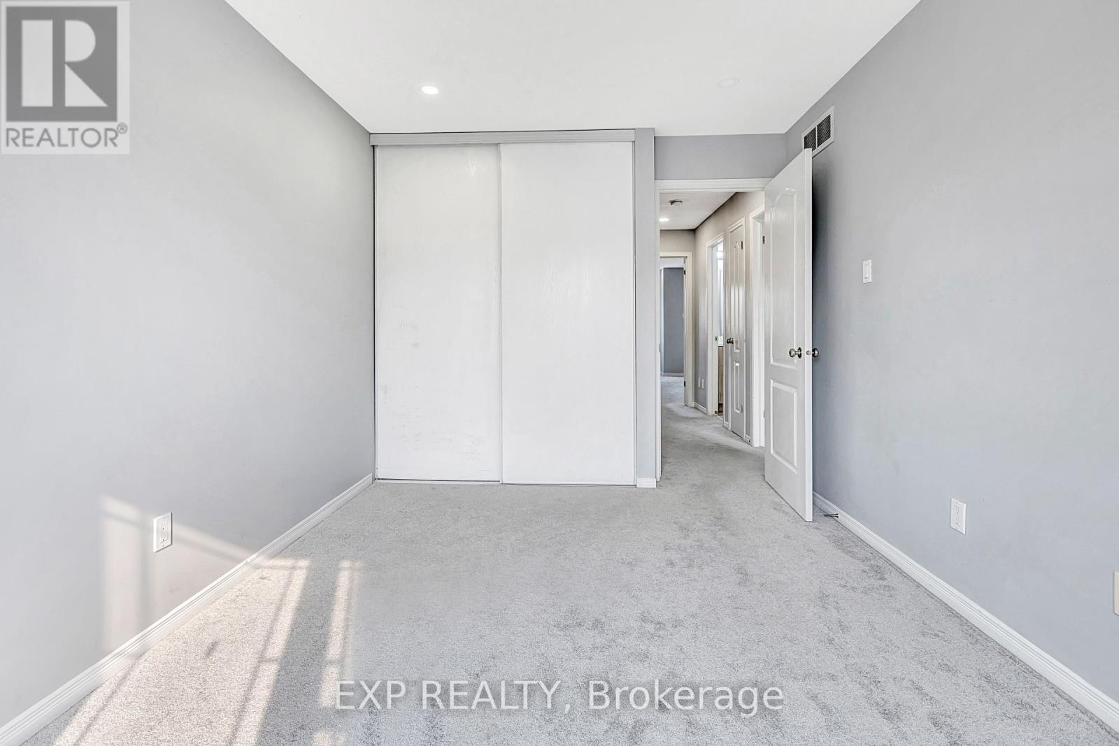 












361 BAKEWELL CRESCENT

,
Ottawa,




Ontario
K2G7E9

