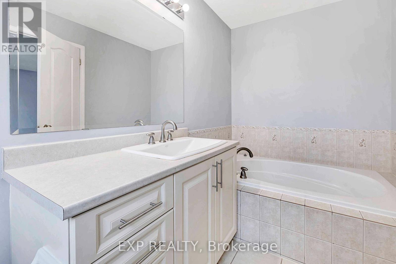 












361 BAKEWELL CRESCENT

,
Ottawa,




Ontario
K2G7E9


