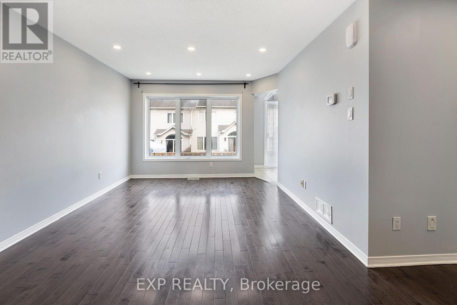 












361 BAKEWELL CRESCENT

,
Ottawa,




Ontario
K2G7E9

