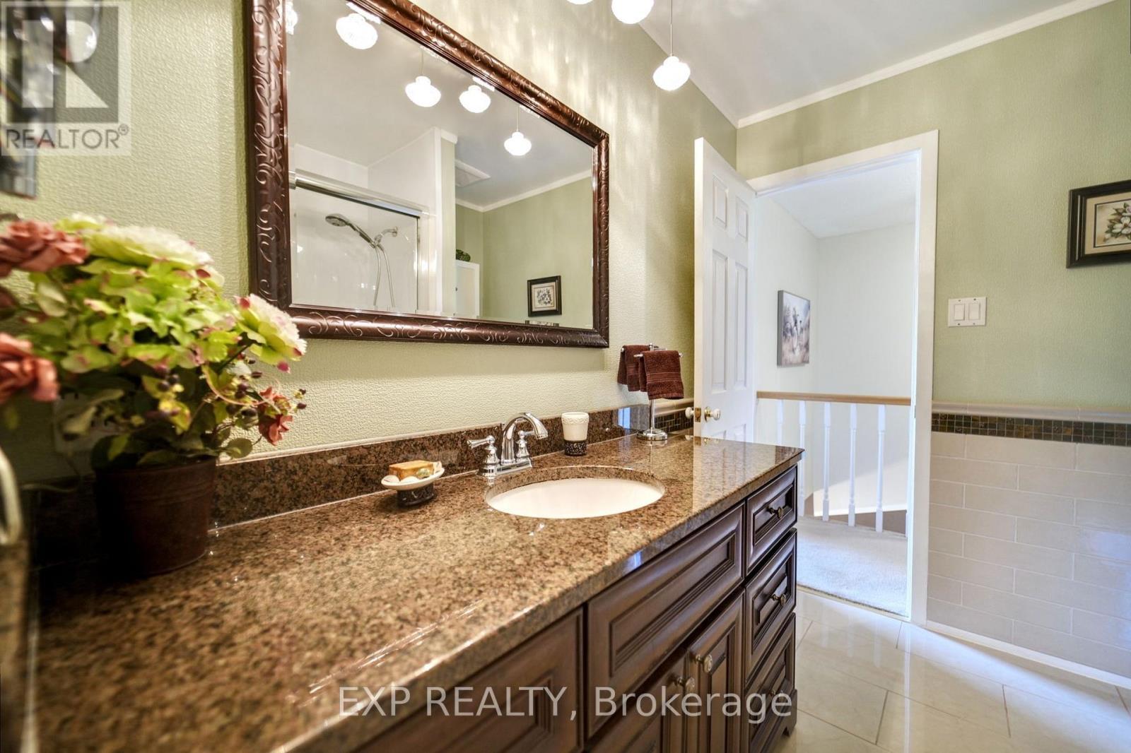 












3459 SOUTHGATE ROAD

,
Ottawa,




Ontario
K1V7Y5


