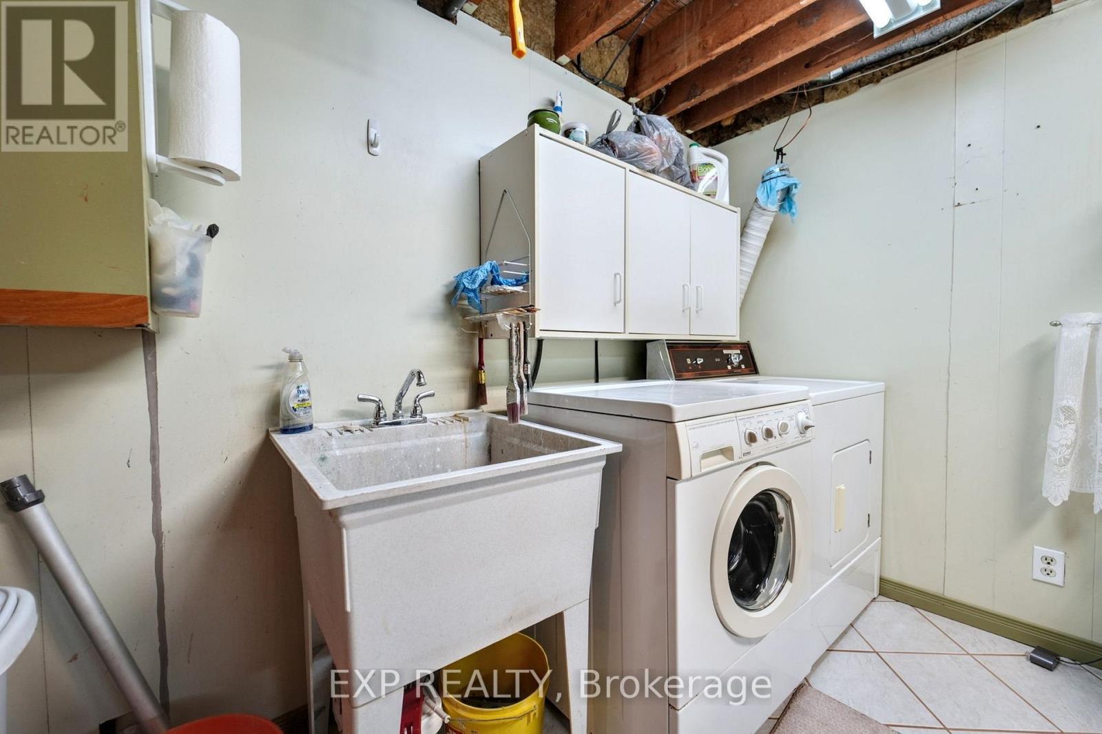 












3459 SOUTHGATE ROAD

,
Ottawa,




Ontario
K1V7Y5

