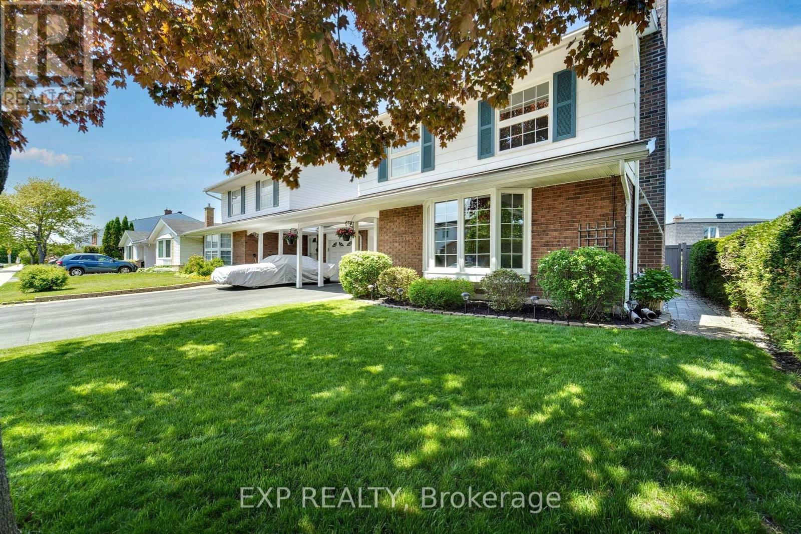 












3459 SOUTHGATE ROAD

,
Ottawa,




Ontario
K1V7Y5

