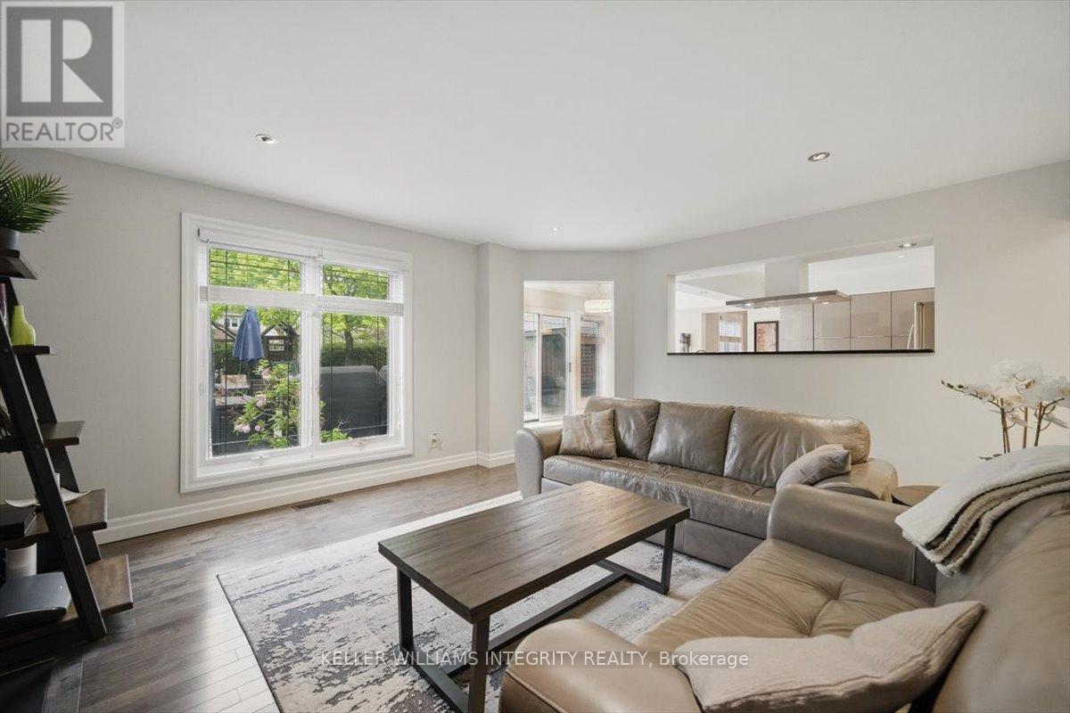 












576 PRINCESS LOUISE DRIVE

,
Ottawa,




Ontario
K4A1Z1

