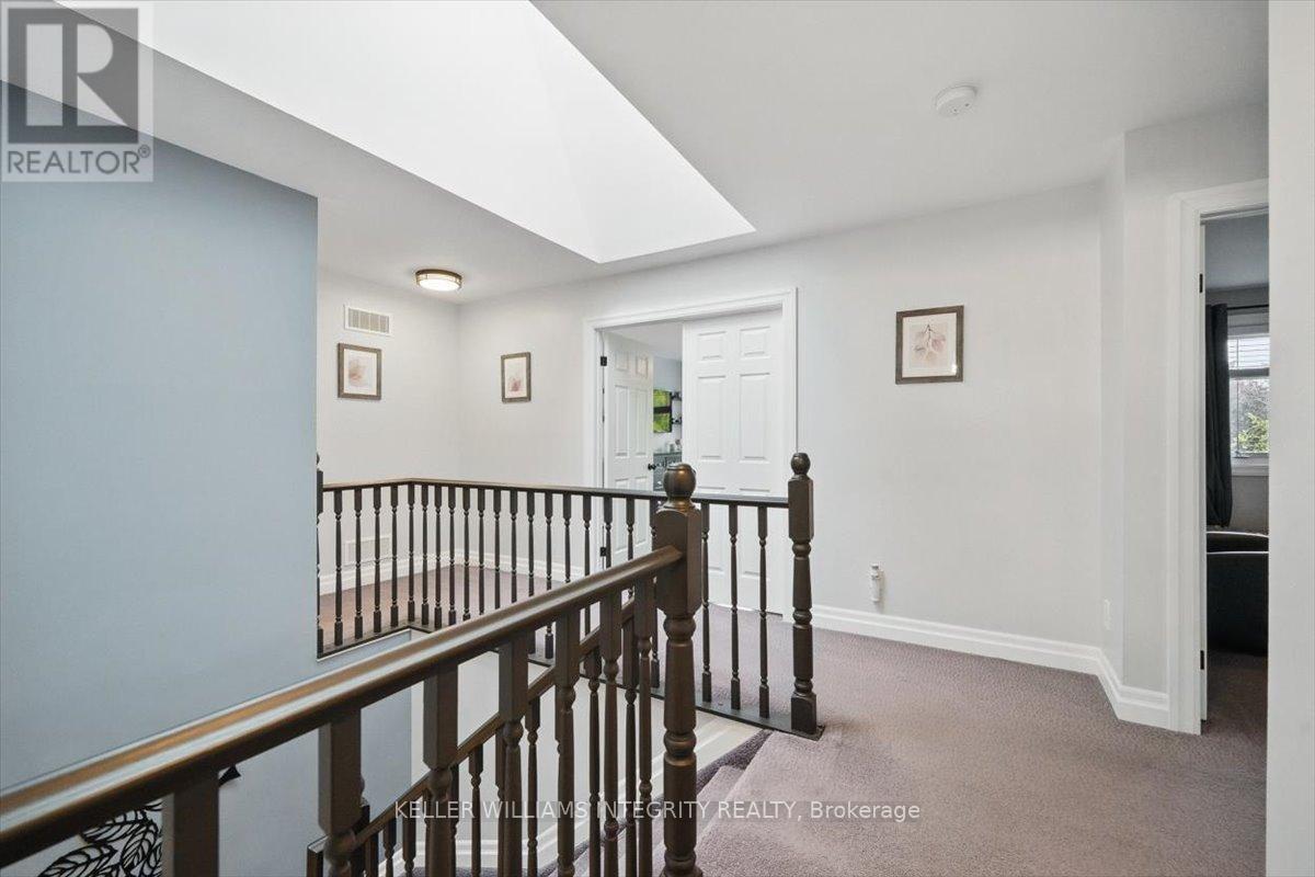 












576 PRINCESS LOUISE DRIVE

,
Ottawa,




Ontario
K4A1Z1

