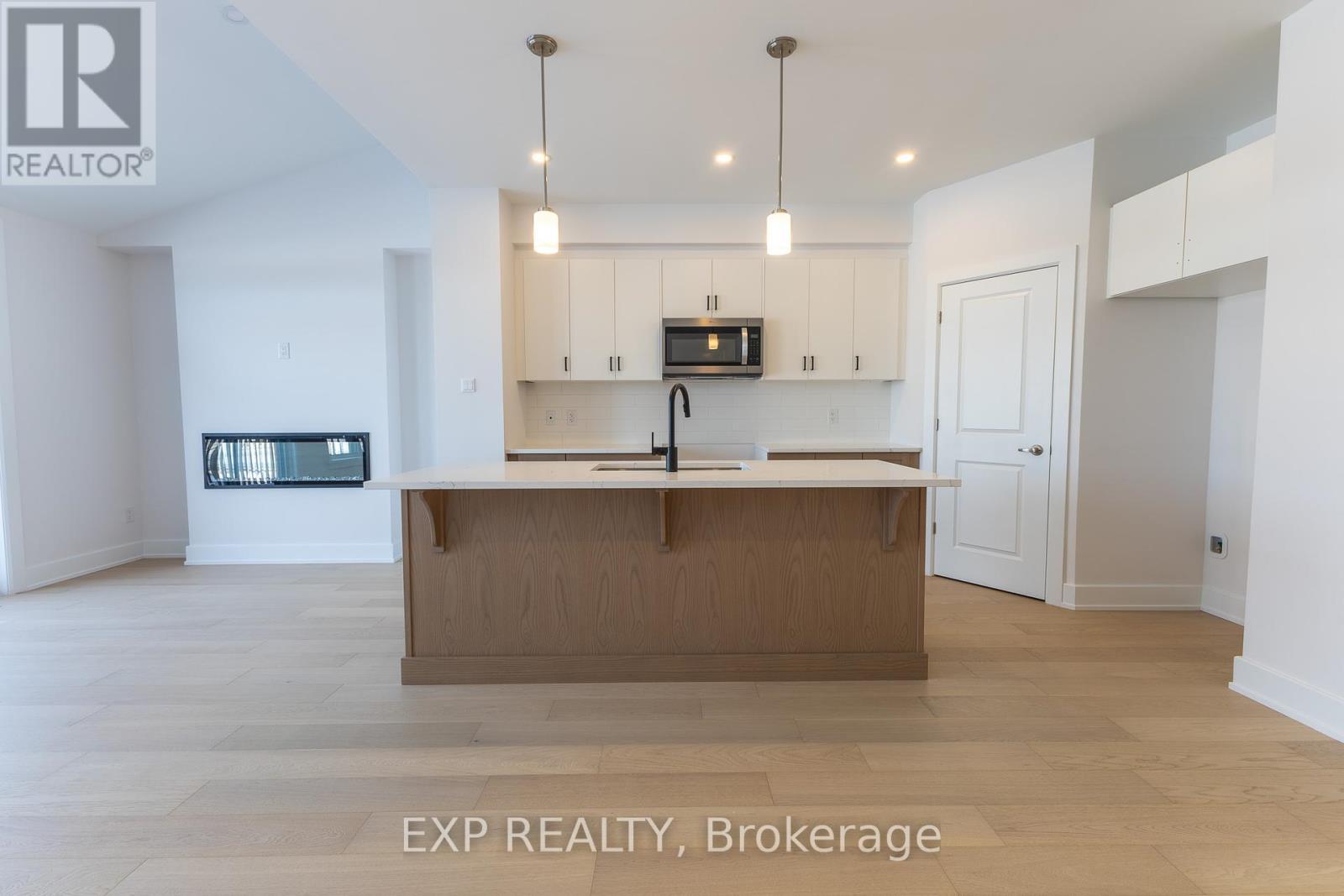 












175 CRAIG DUNCAN TERRACE

,
Ottawa,




Ontario
K2S3C4


