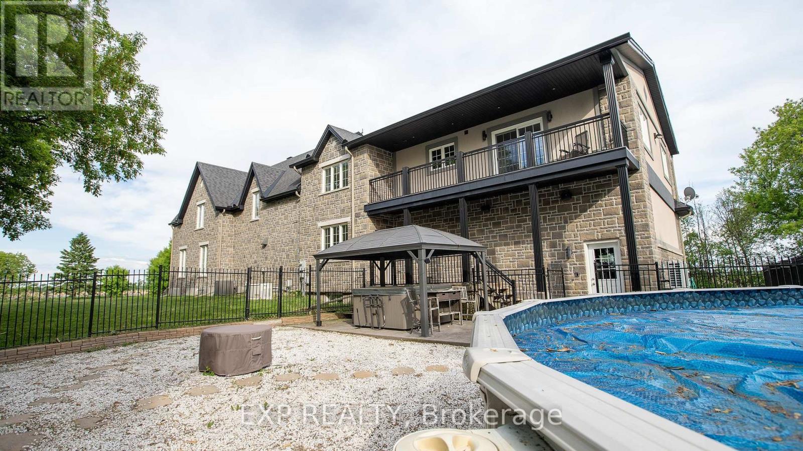 












2754 EAGLESON ROAD

,
Ottawa,




Ontario
K2S1B8

