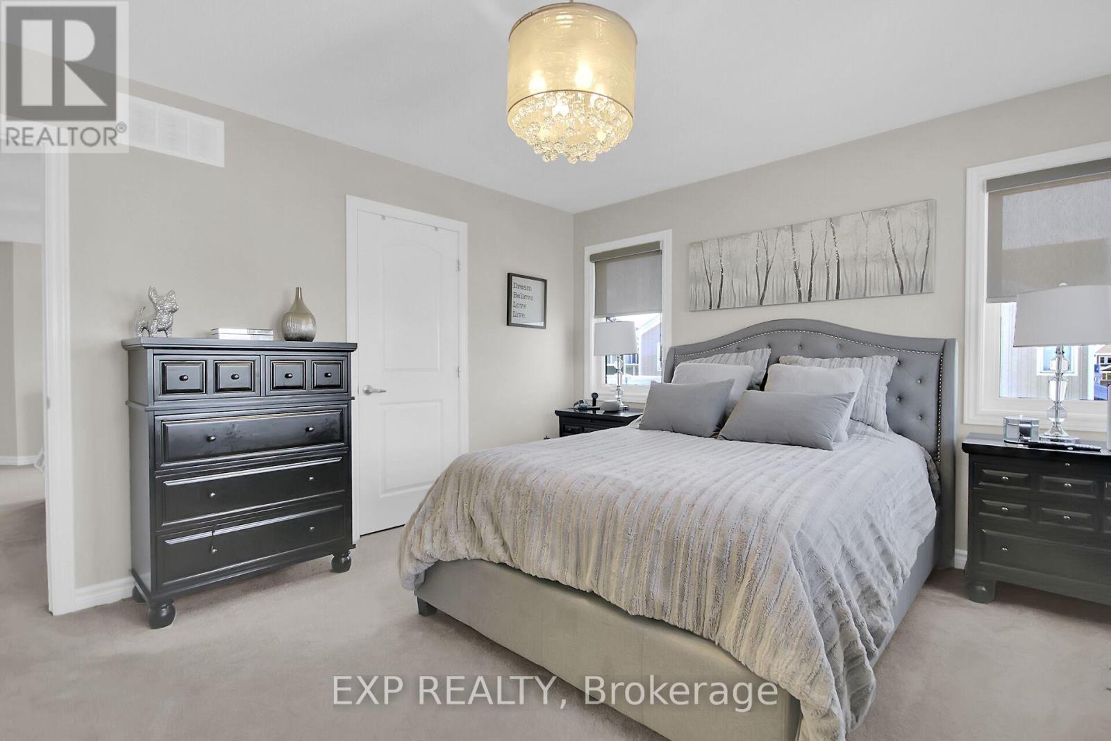 












814 BASCULE PLACE

,
Ottawa,




Ontario
K0A2Z0


