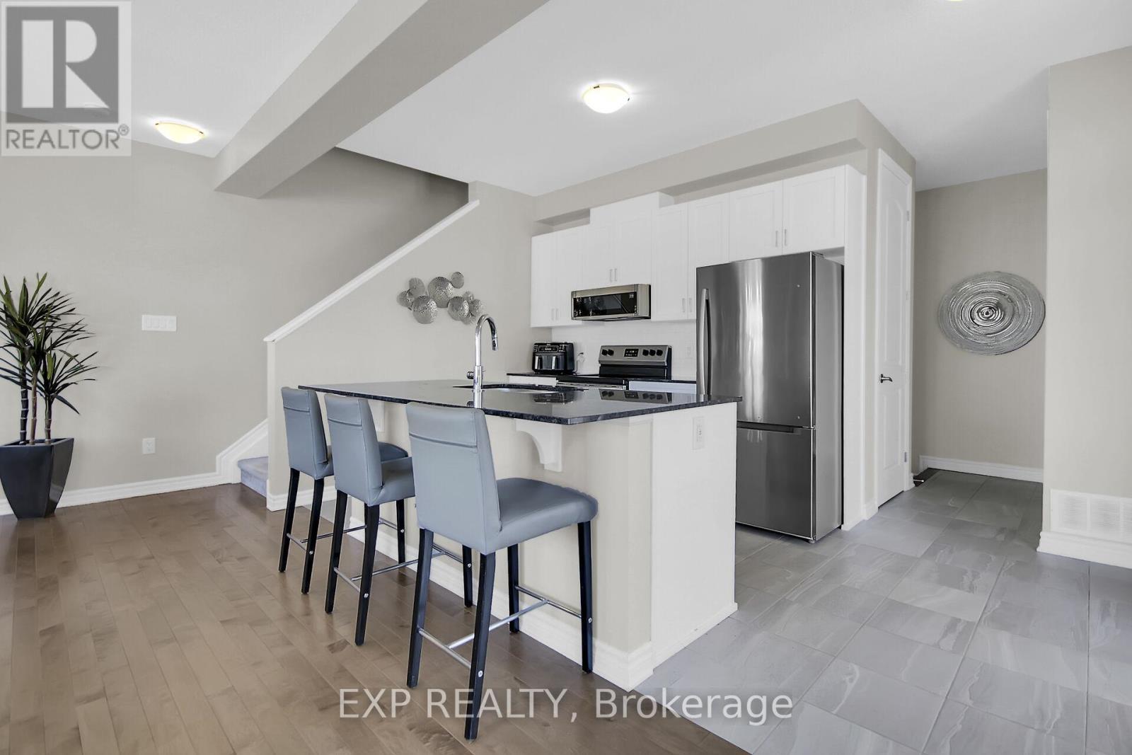 












814 BASCULE PLACE

,
Ottawa,




Ontario
K0A2Z0

