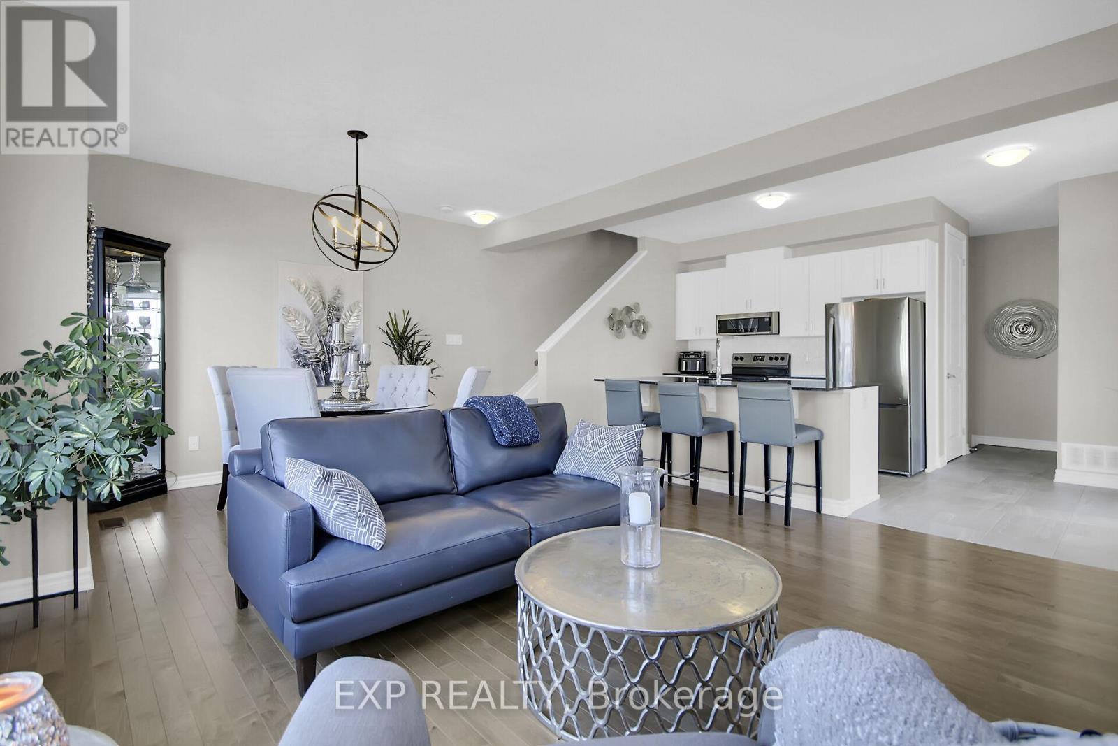 












814 BASCULE PLACE

,
Ottawa,




Ontario
K0A2Z0

