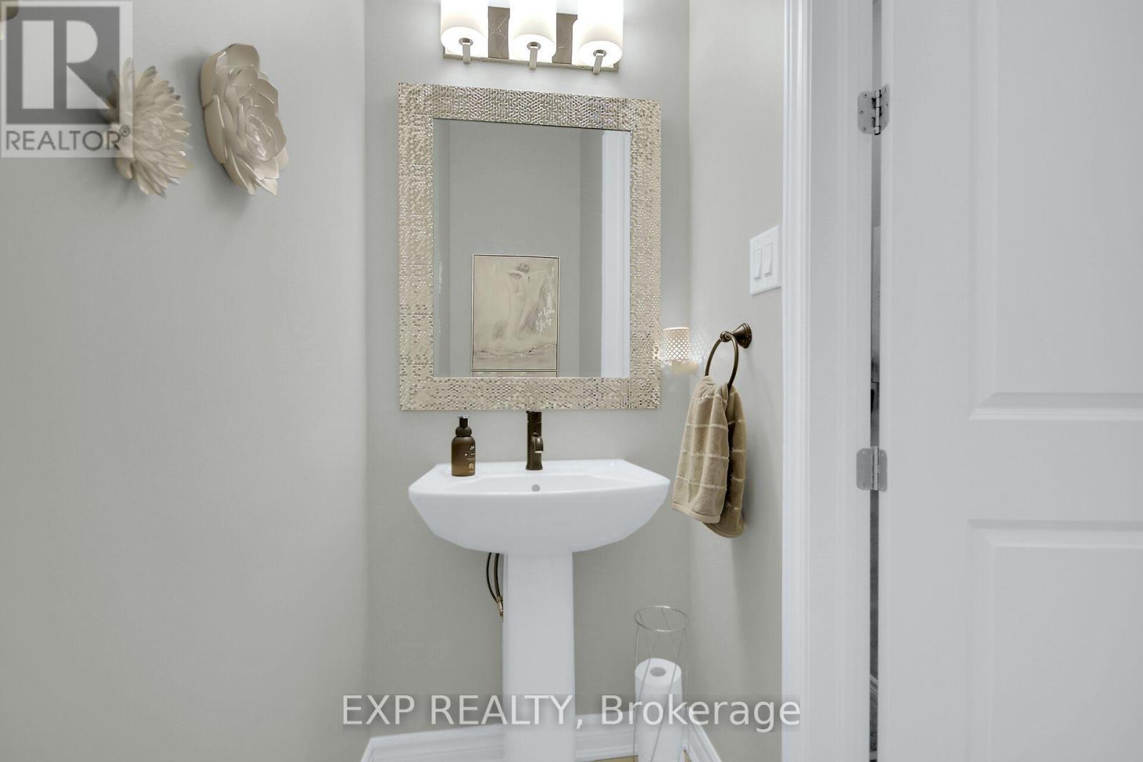 












814 BASCULE PLACE

,
Ottawa,




Ontario
K0A2Z0


