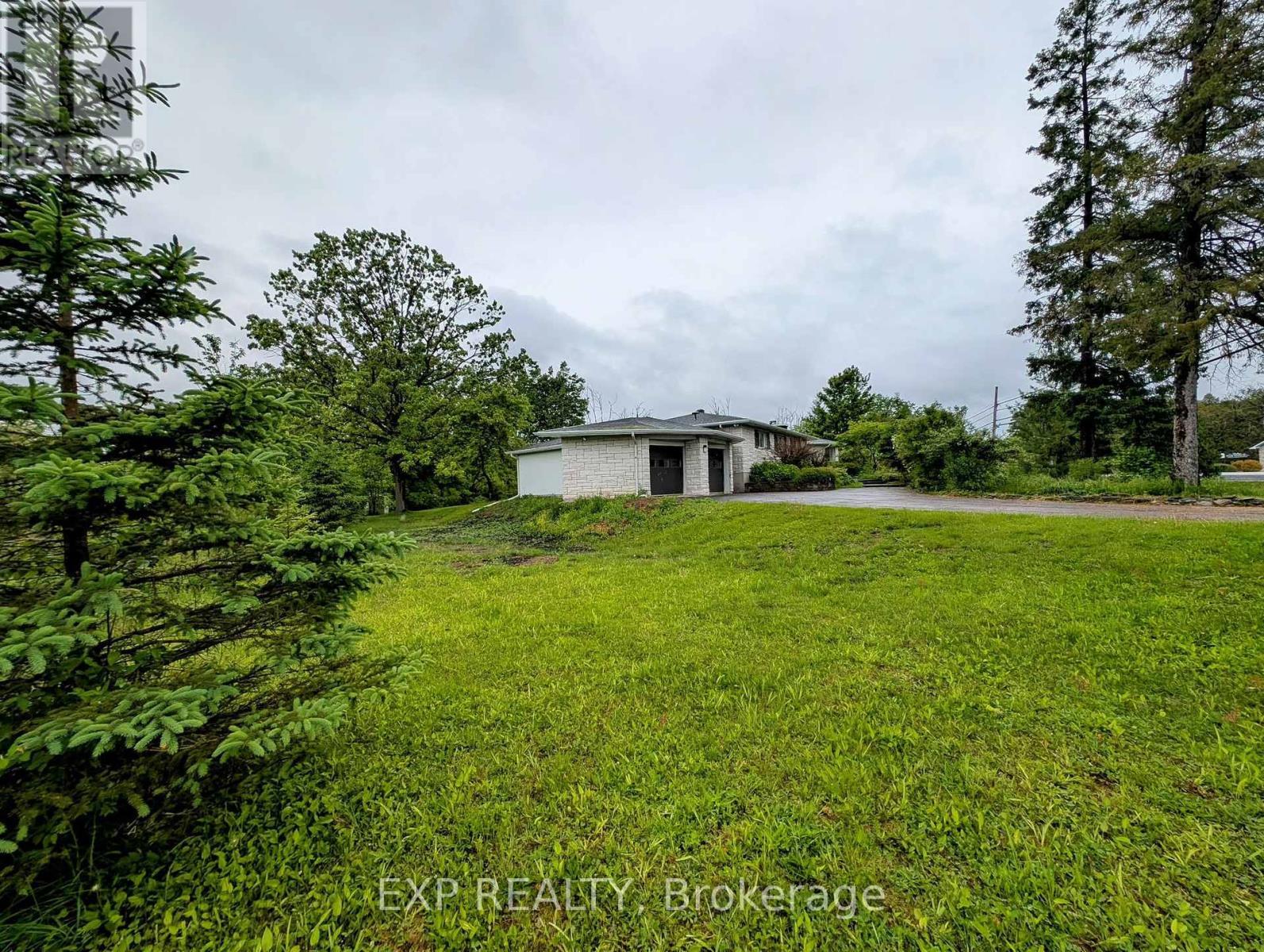 












6974 BANK STREET

,
Ottawa,




Ontario
K0A2P0

