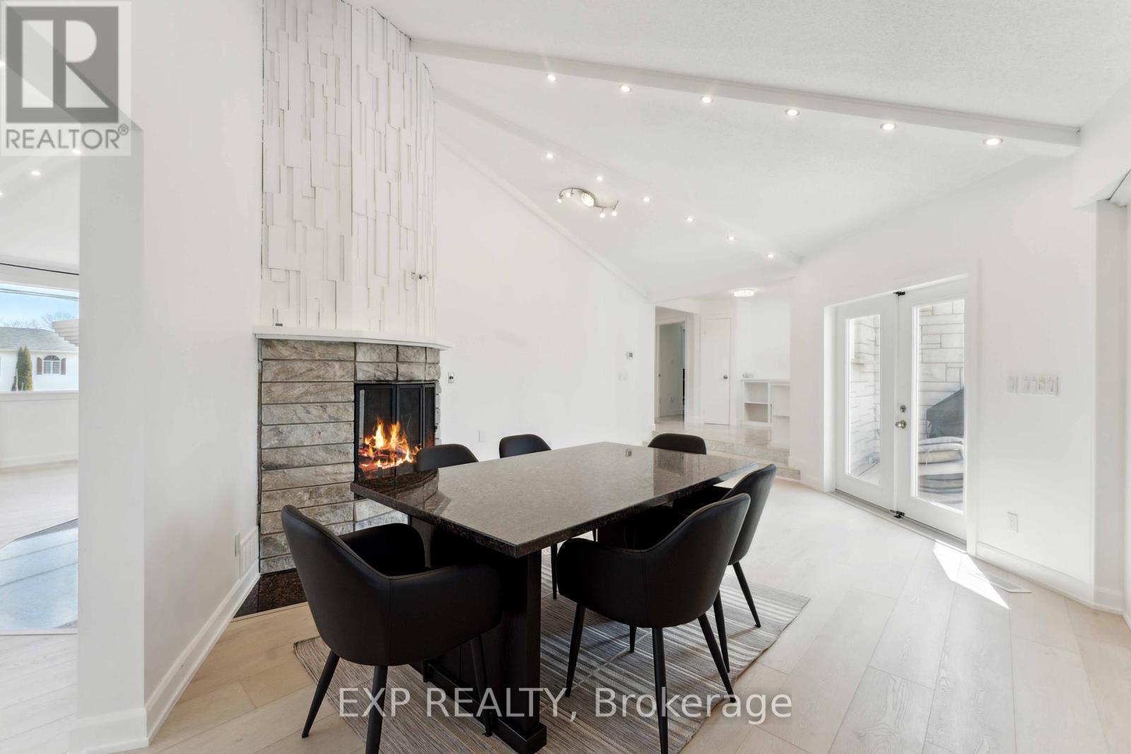 












6974 BANK STREET

,
Ottawa,




Ontario
K0A2P0

