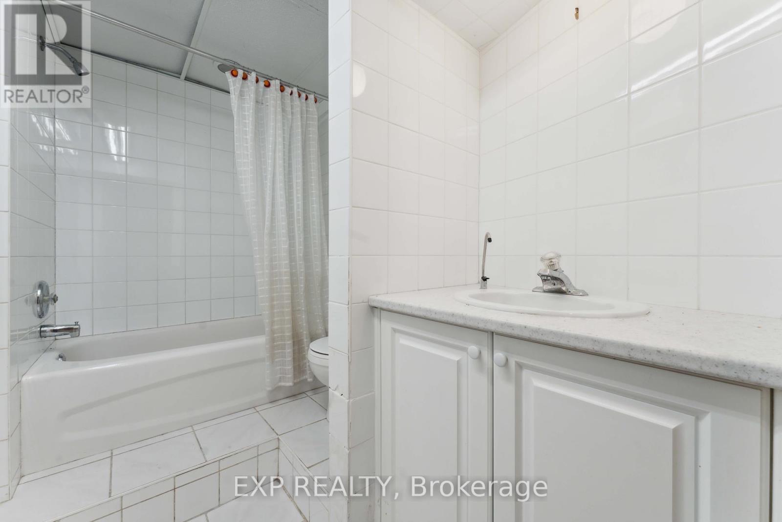 












6974 BANK STREET

,
Ottawa,




Ontario
K0A2P0

