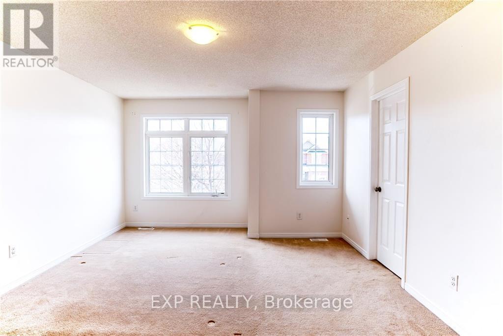 












970 KLONDIKE ROAD S

,
Ottawa,




Ontario
K2K0C5

