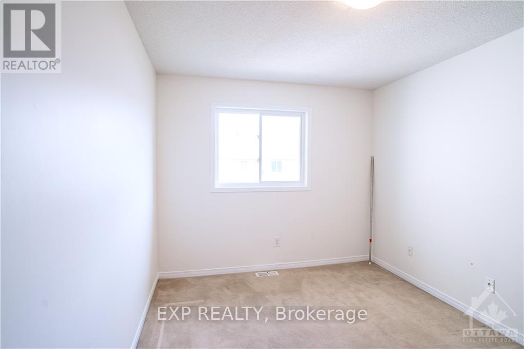 












970 KLONDIKE ROAD S

,
Ottawa,




Ontario
K2K0C5

