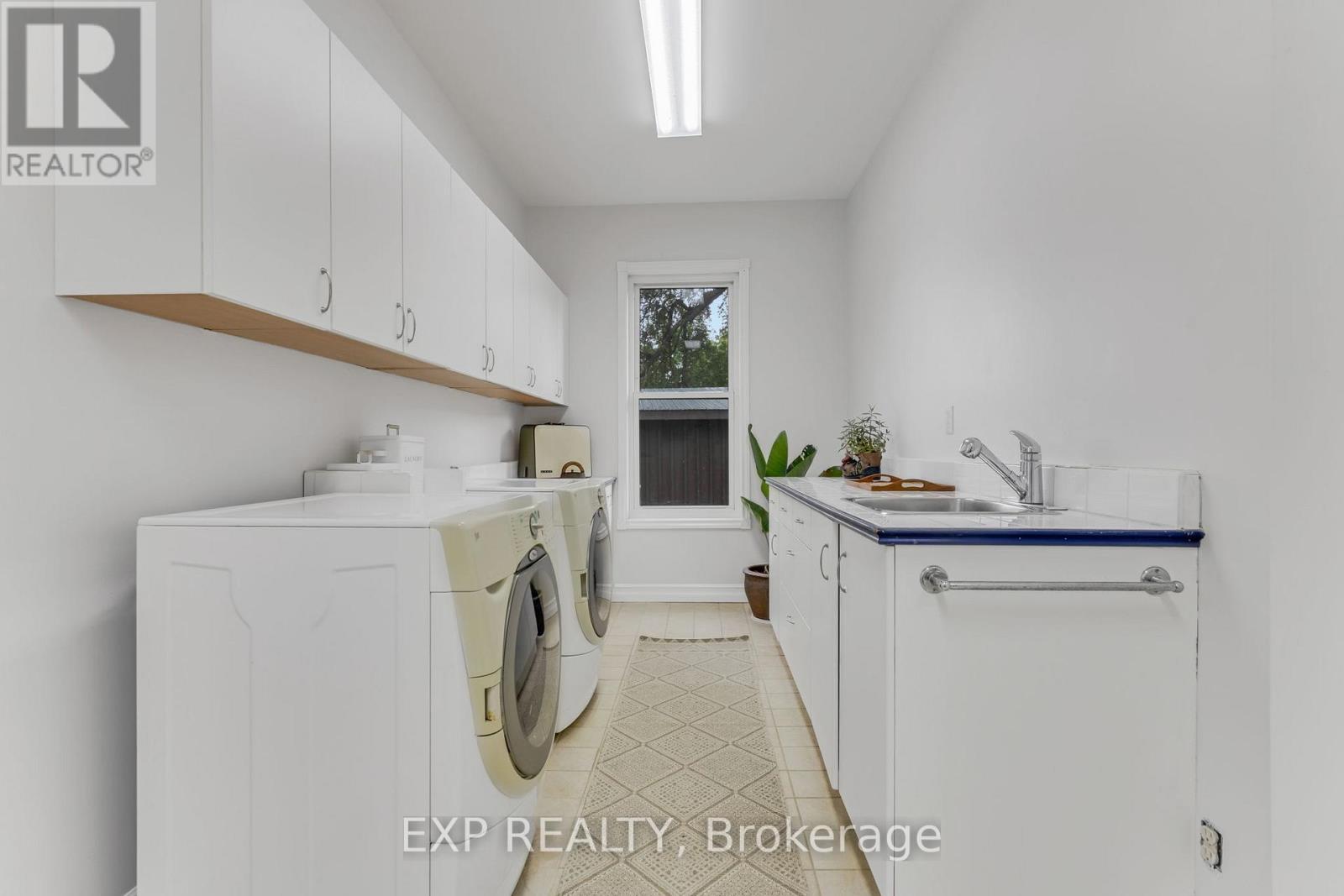 












111 LINE 3

,
Elizabethtown-Kitley,




Ontario
K0E1Y0

