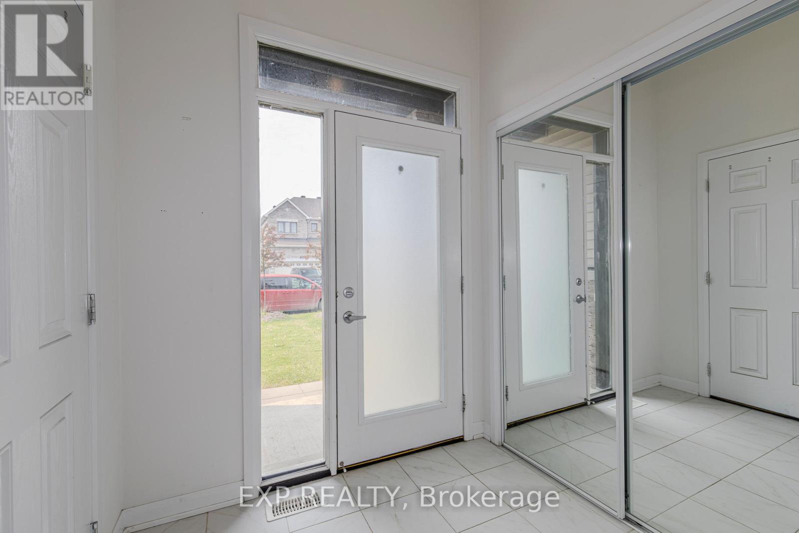 












727 CASHMERE TERRACE

,
Ottawa,




Ontario
K2J6Z6

